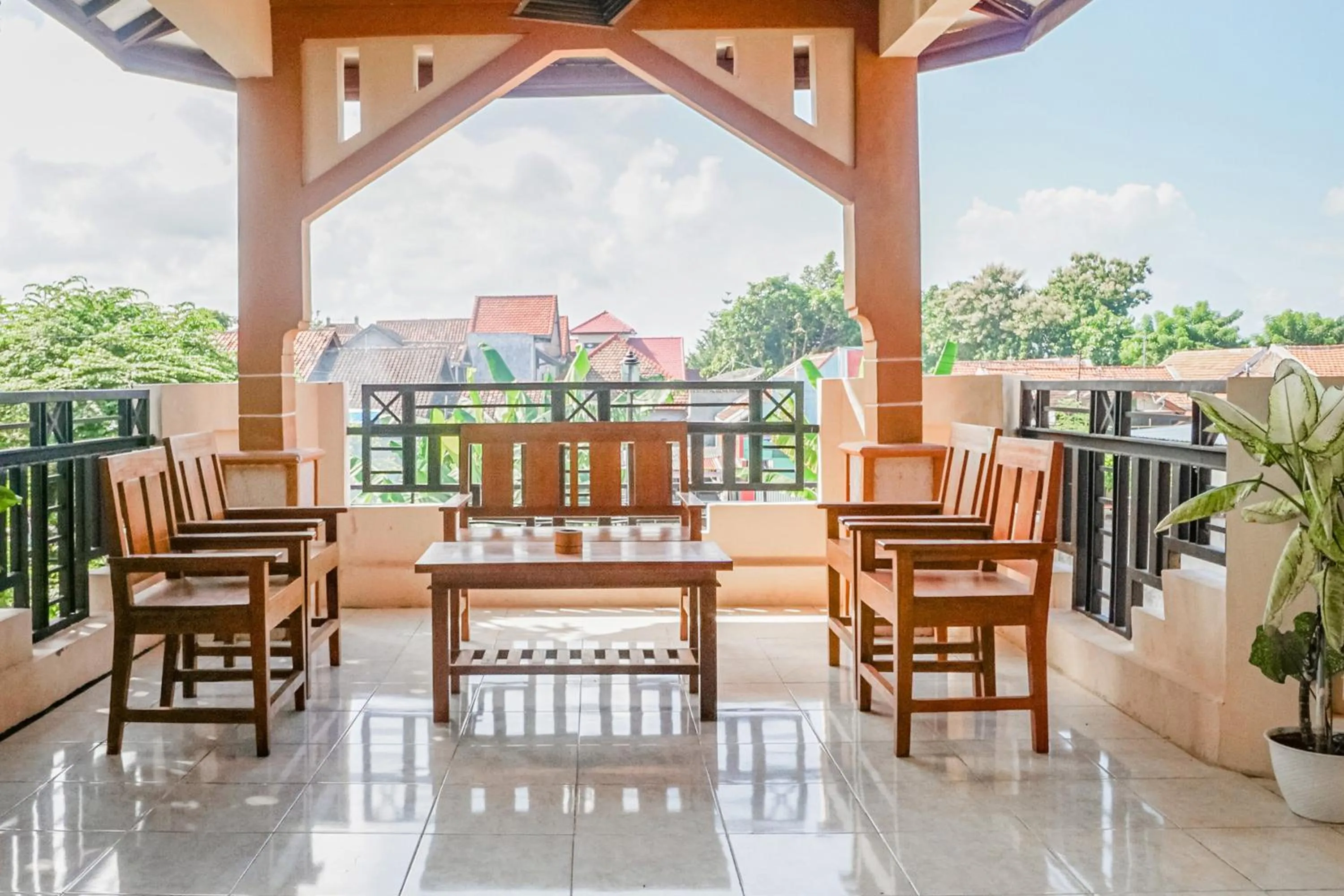 Lobby or reception in Hotel O Buduran Homestay Syariah