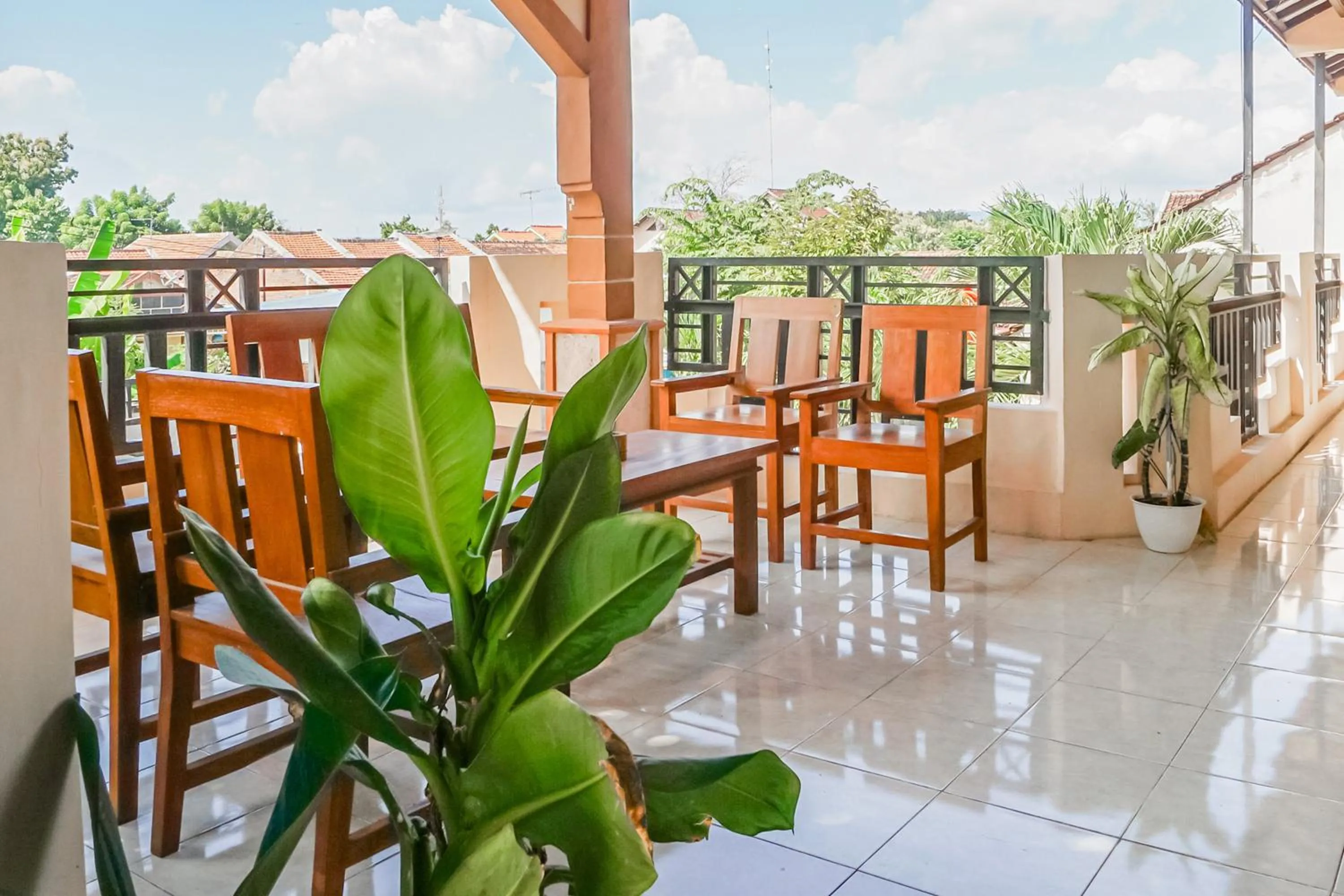 Lobby or reception in Hotel O Buduran Homestay Syariah