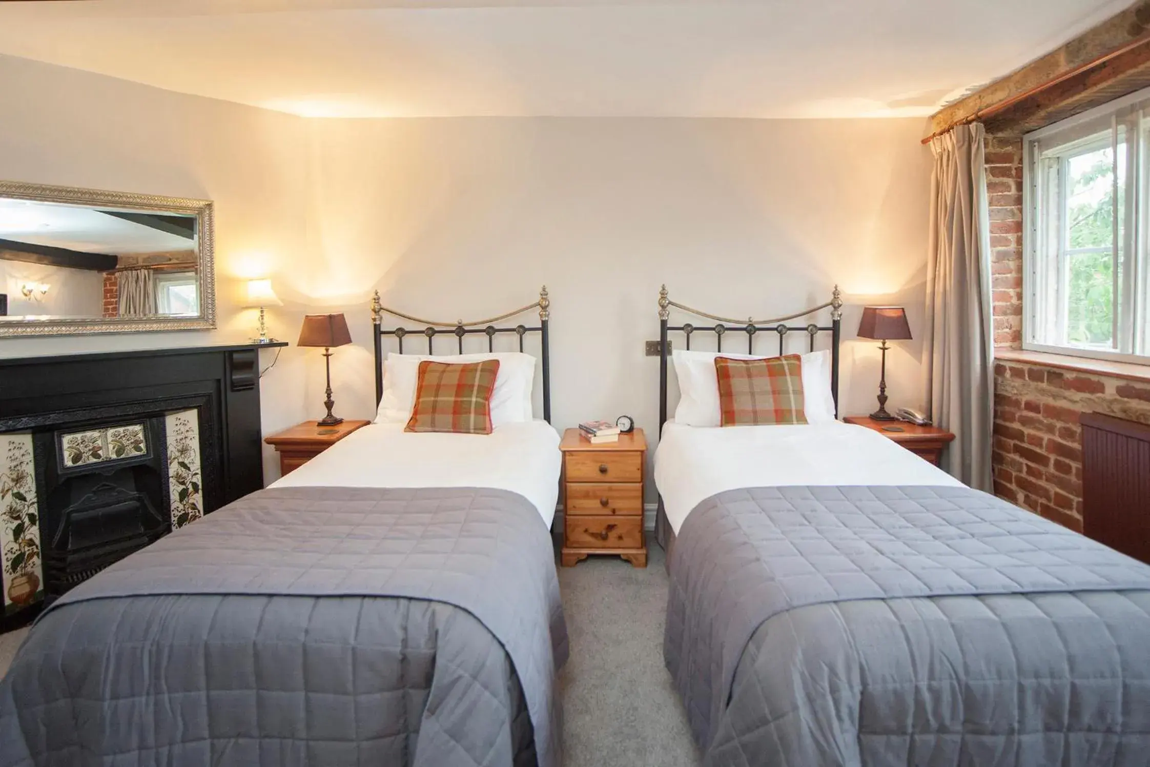 Twin Room in The Conigre Twin Room in The Conigre