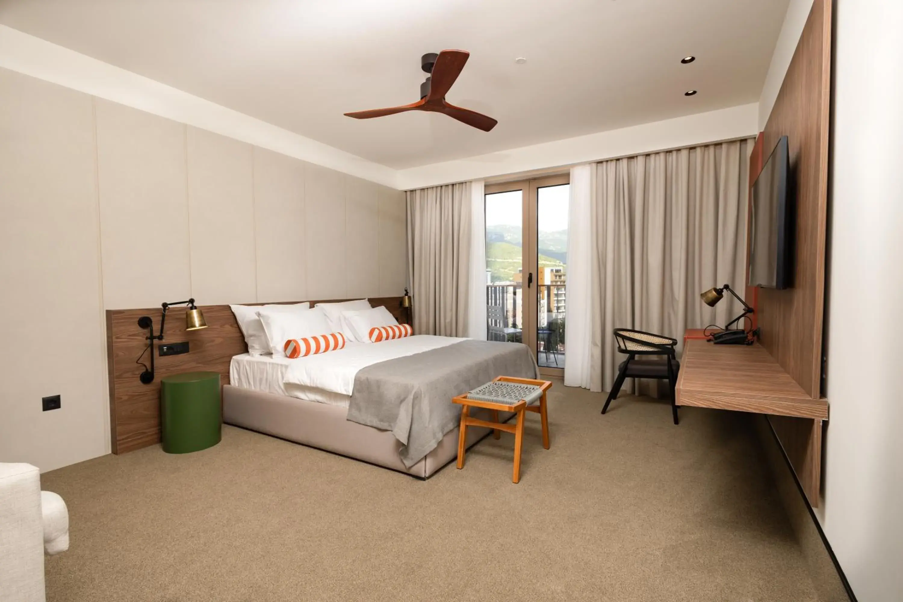 Bedroom, Bed in Infinity Hotel & More Bedroom, Bed in Infinity Hotel & More