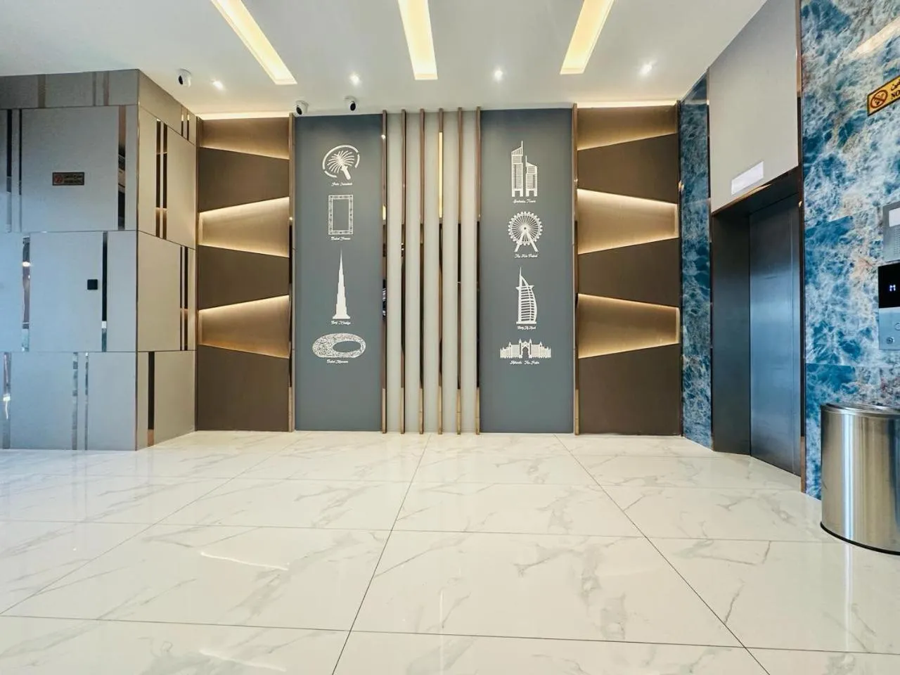 Lobby or reception in SKY PARK HOTEL