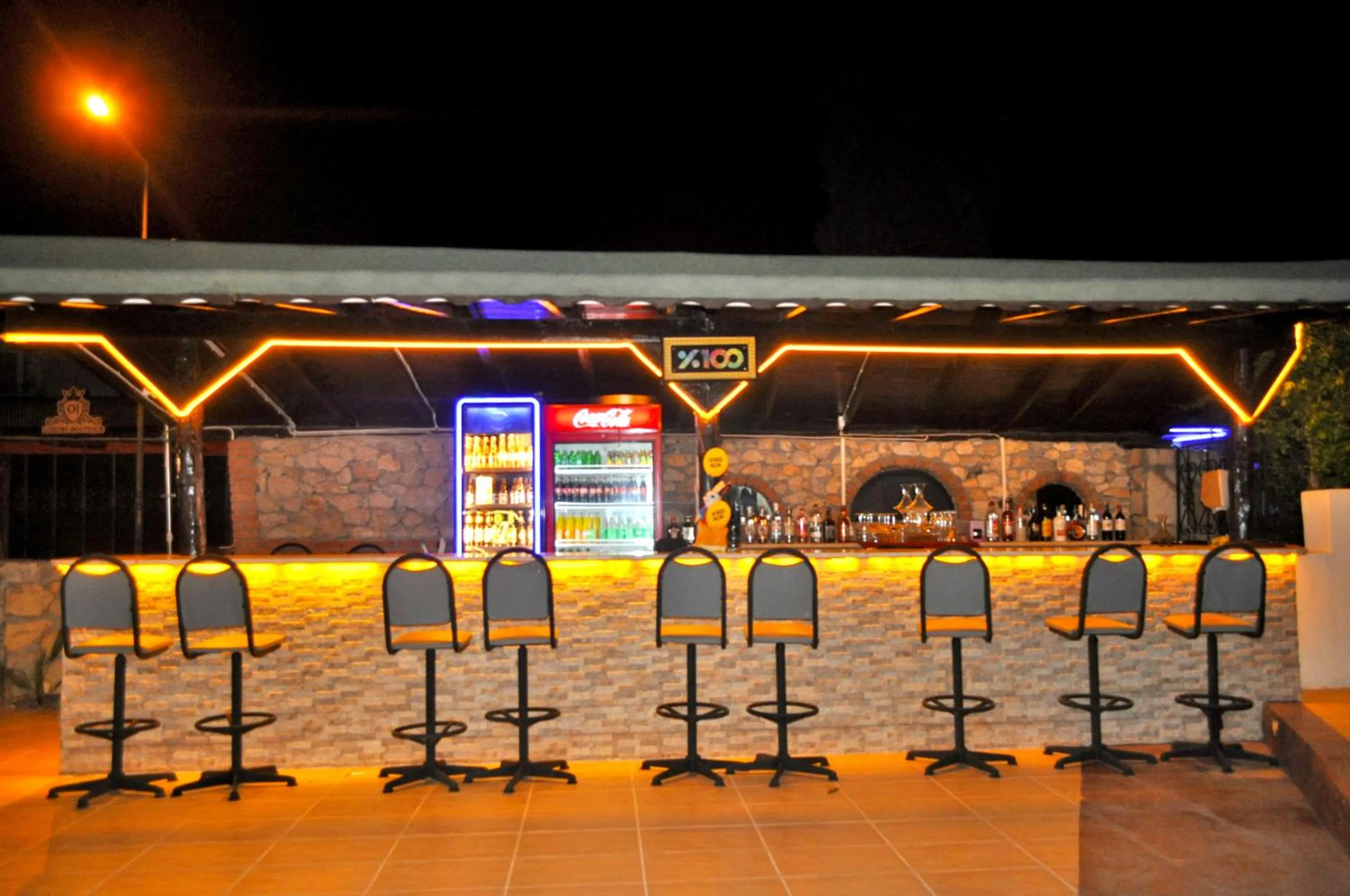 Lounge or bar in Native Hotel