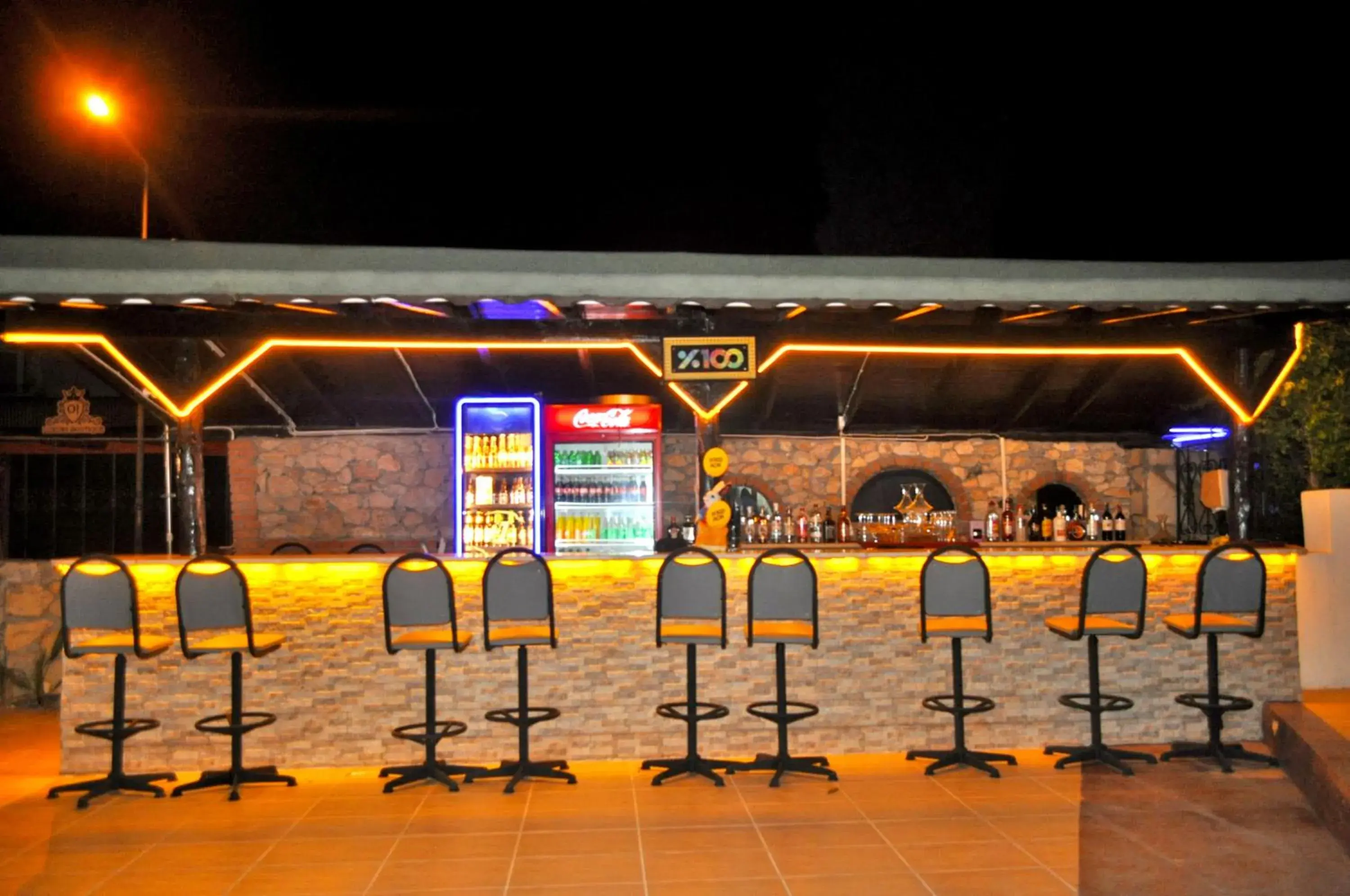 Lounge or bar in Native Hotel Lounge or bar in Native Hotel