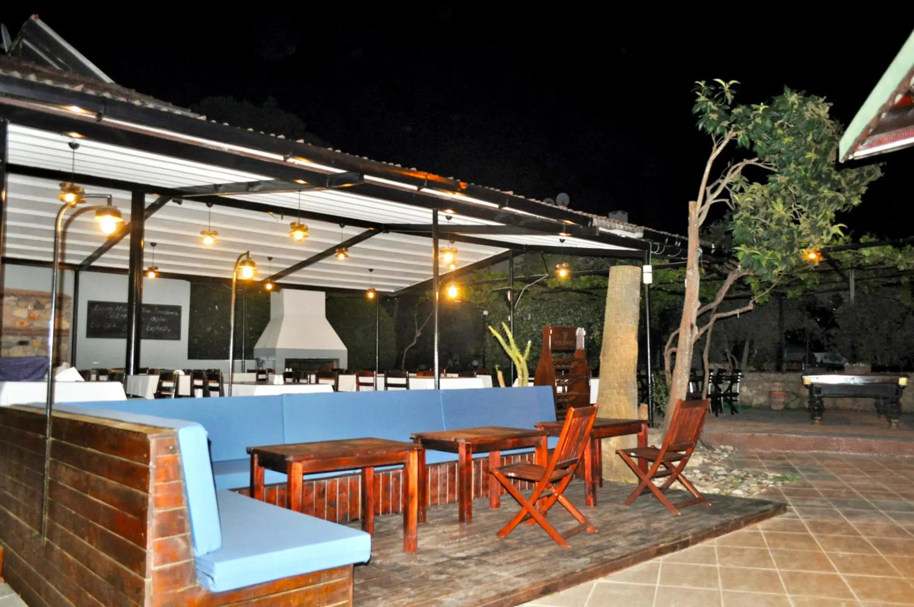 Restaurant/places to eat in Native Hotel Restaurant/places to eat in Native Hotel