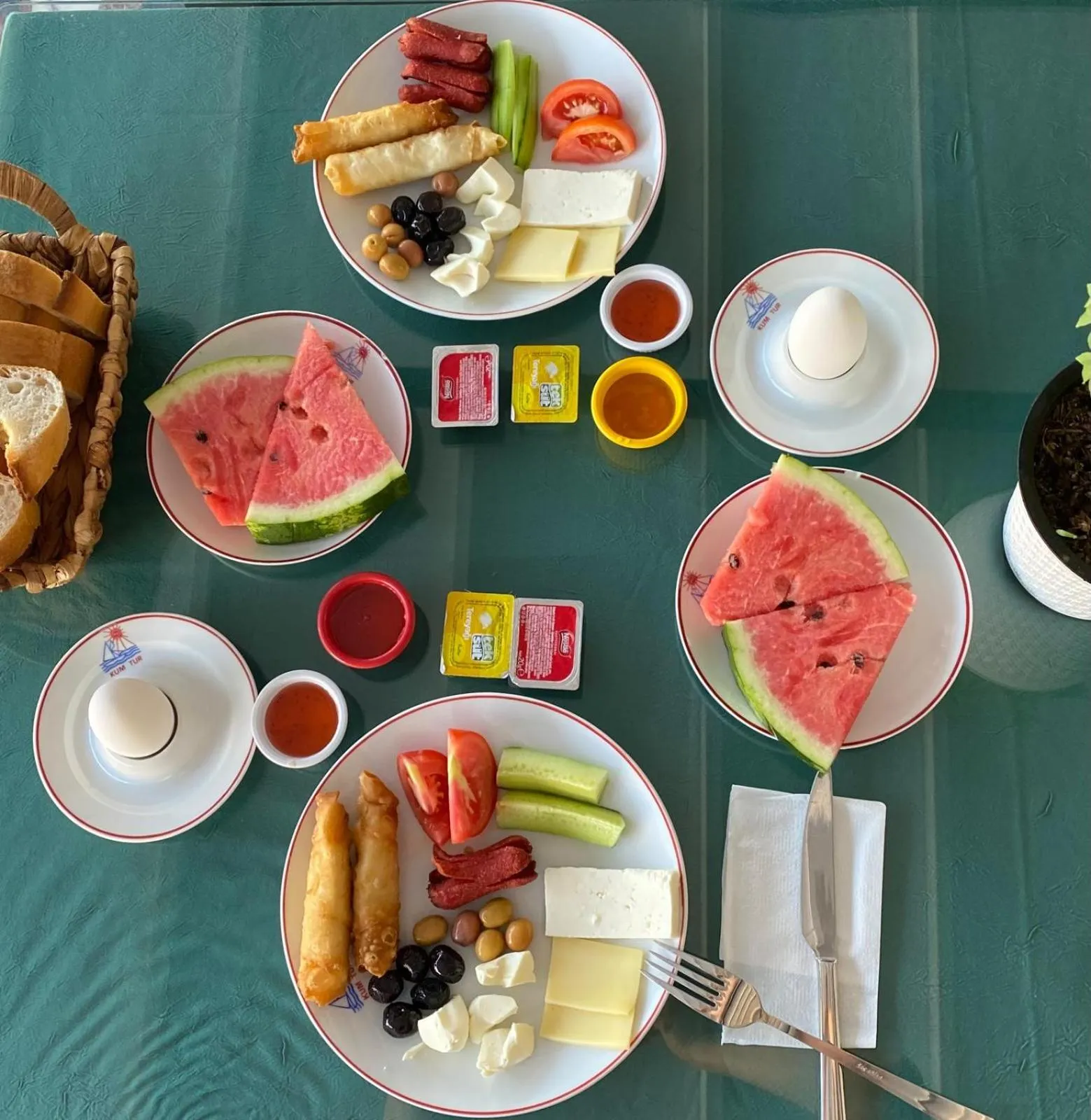 Breakfast in Native Hotel