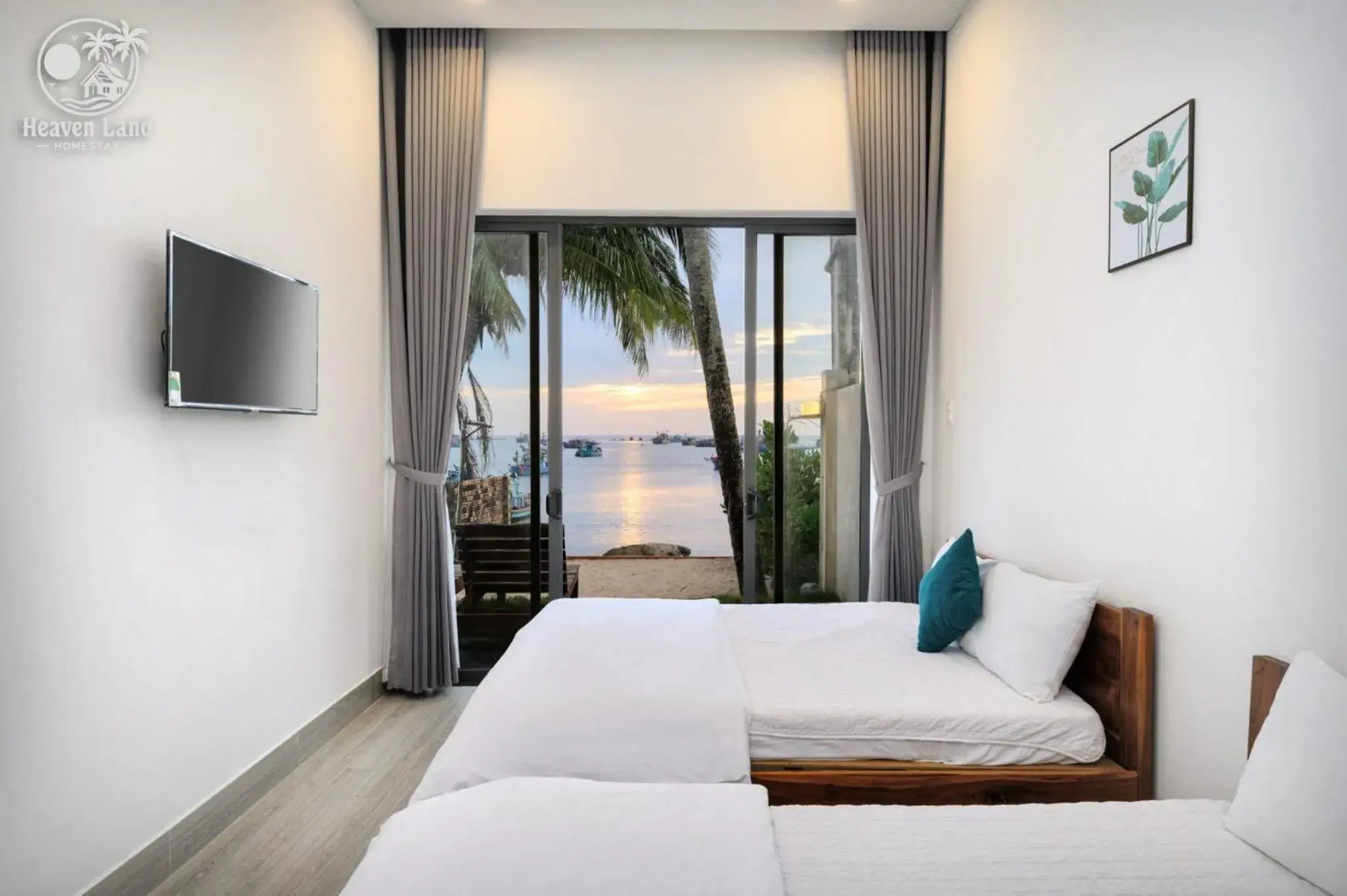 Bed in Heaven Land PQ - by BAY LUXURY Bed in Heaven Land PQ - by BAY LUXURY