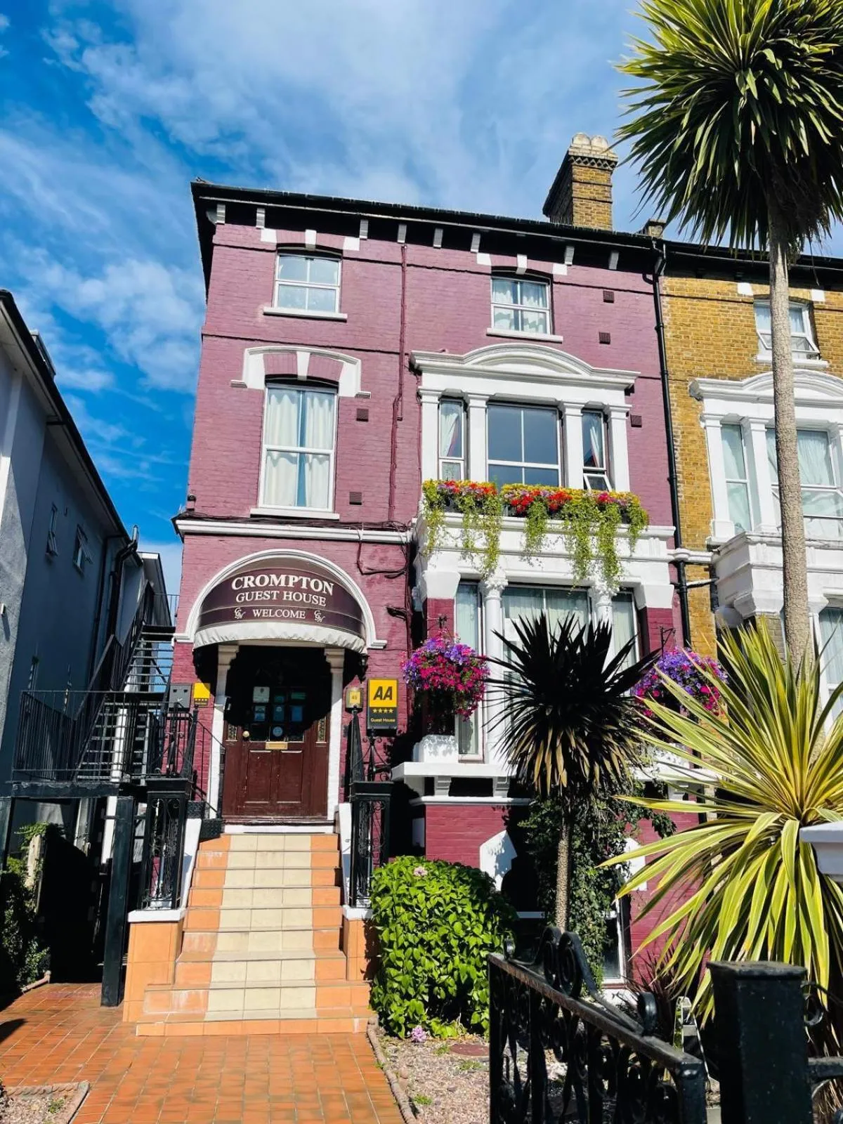 Crompton Guest House