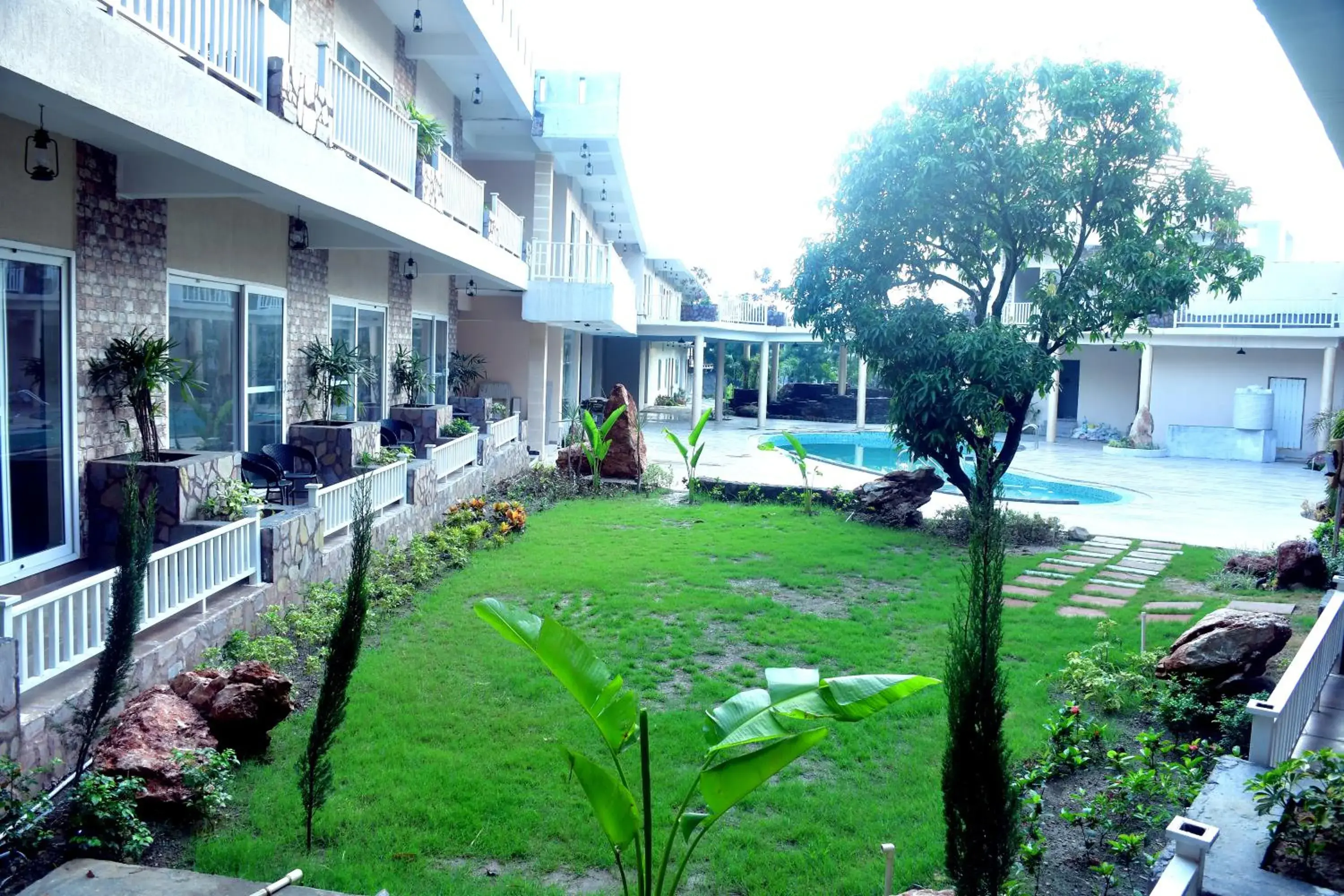 VOW HOTELS AND RESORTS VOW HOTELS AND RESORTS