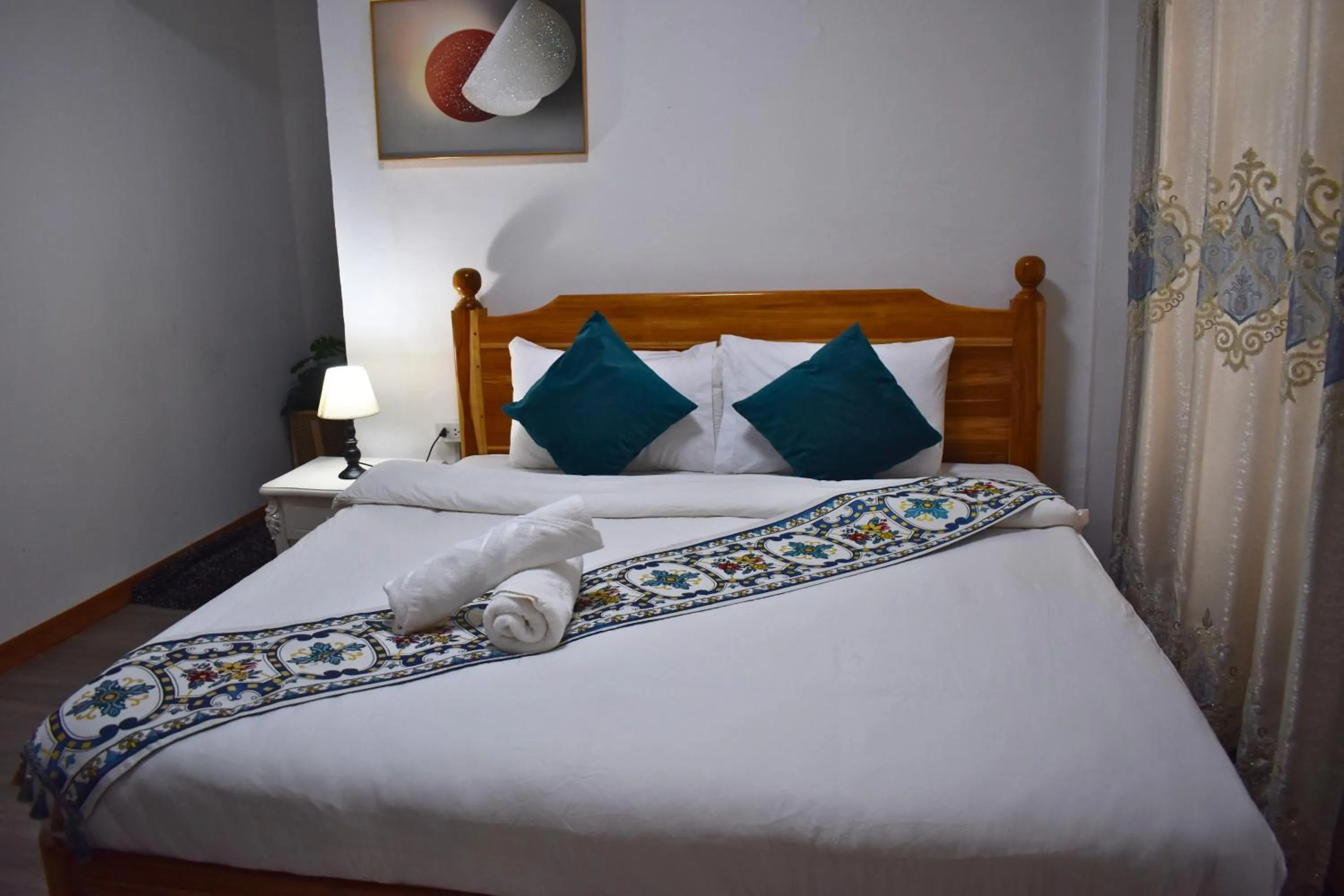 Bed in Monsane villa