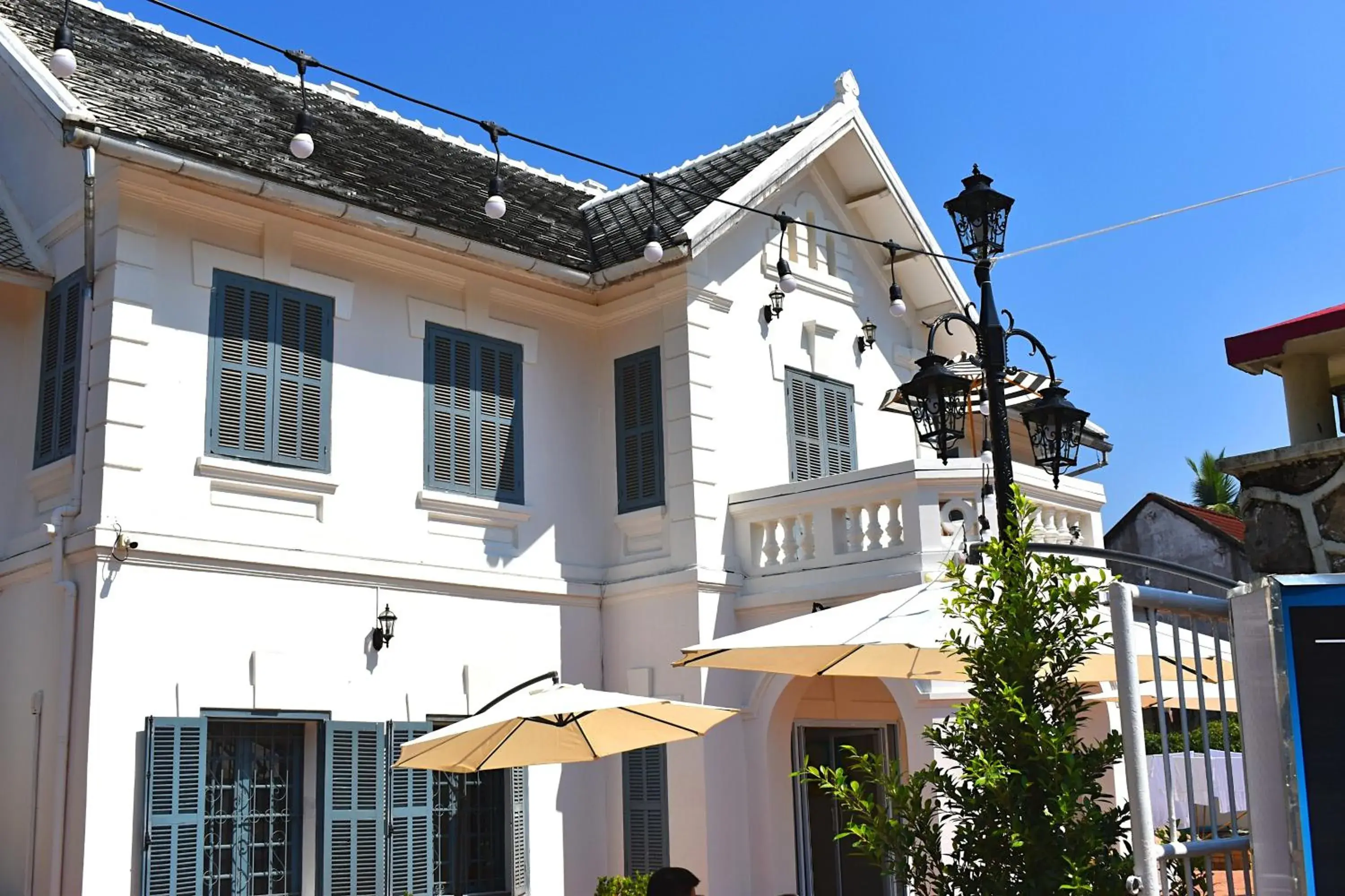 Property building in Monsane villa Property building in Monsane villa