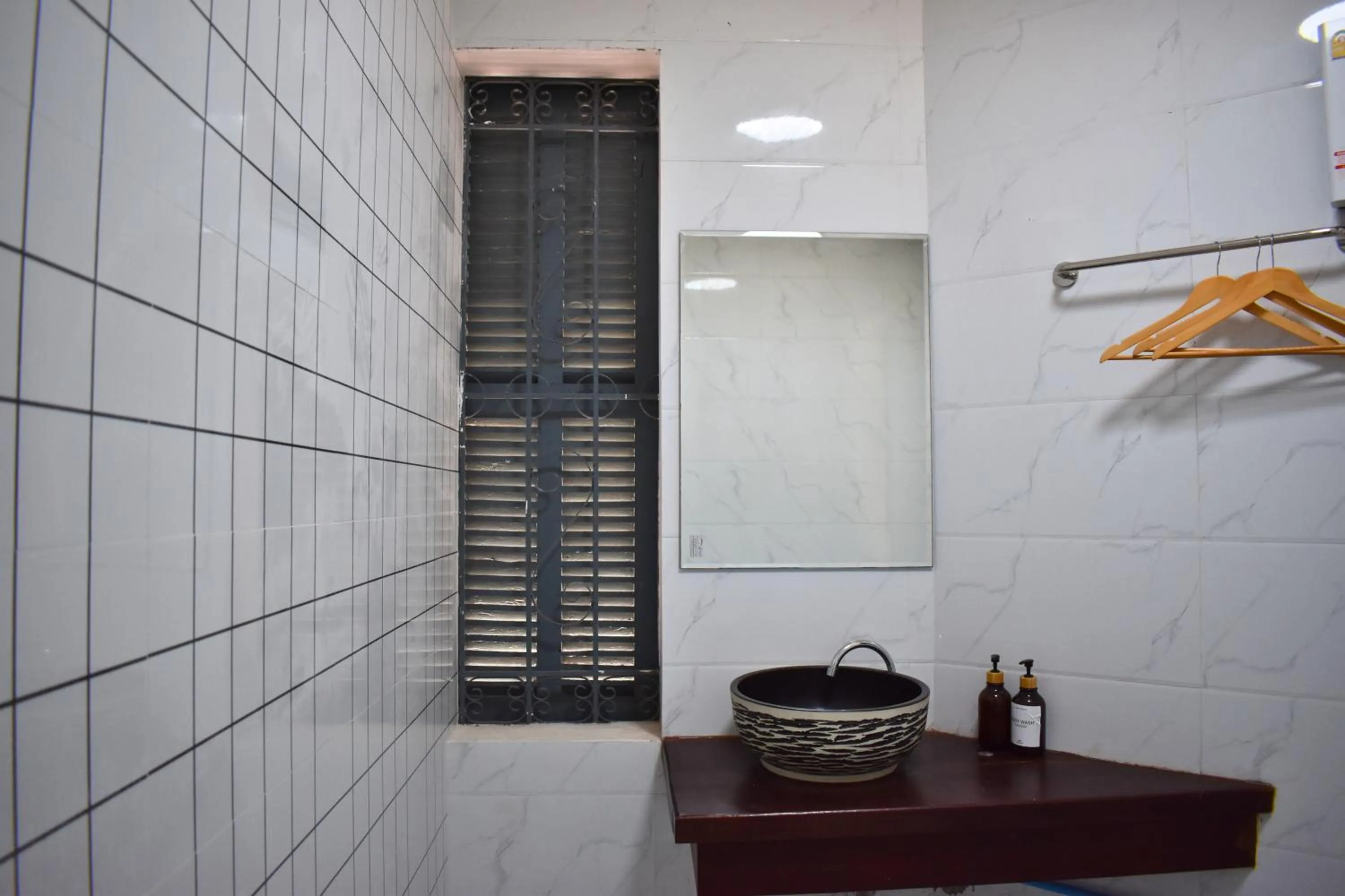Bathroom in Monsane villa