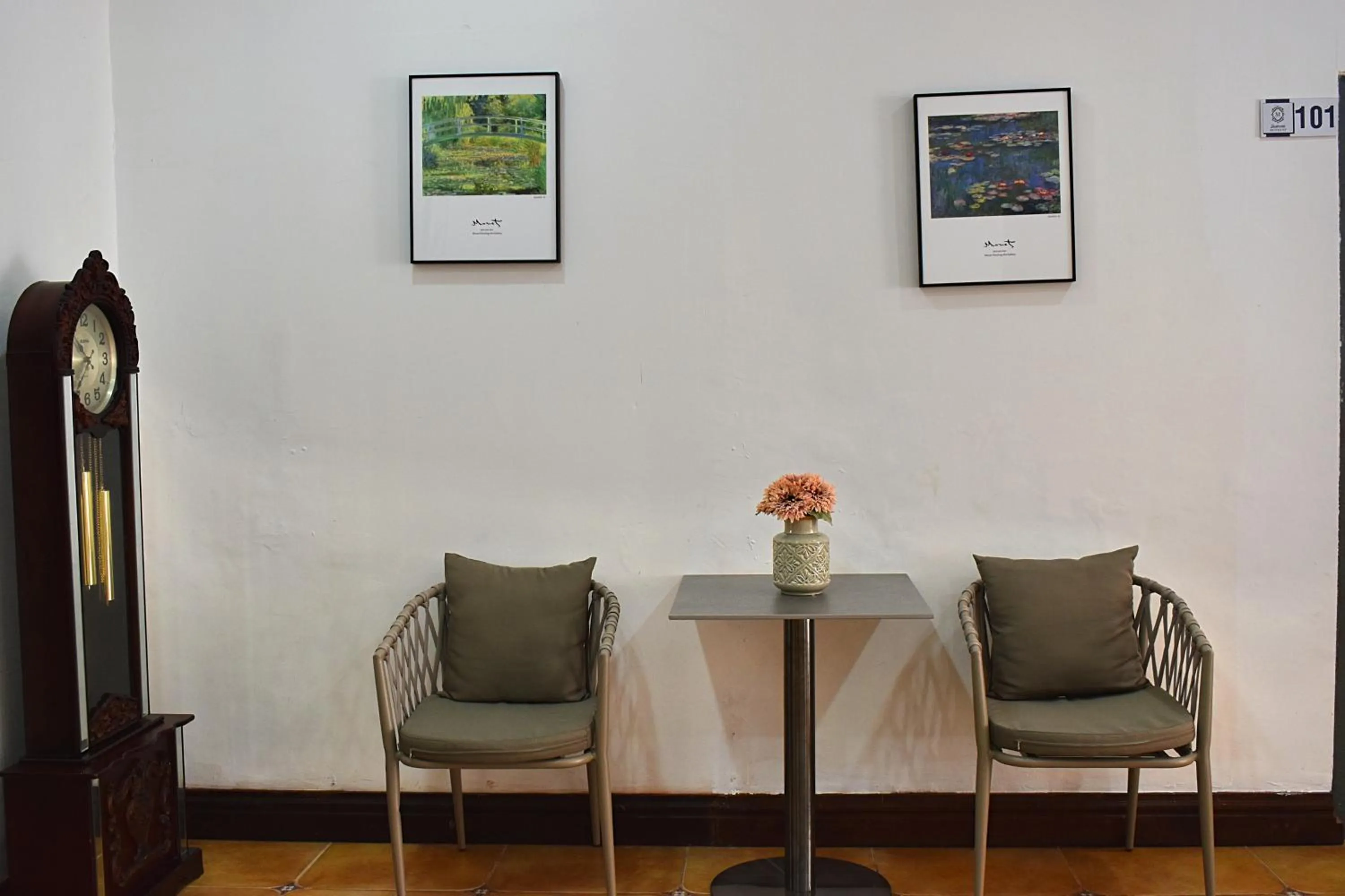 Lobby or reception in Monsane villa