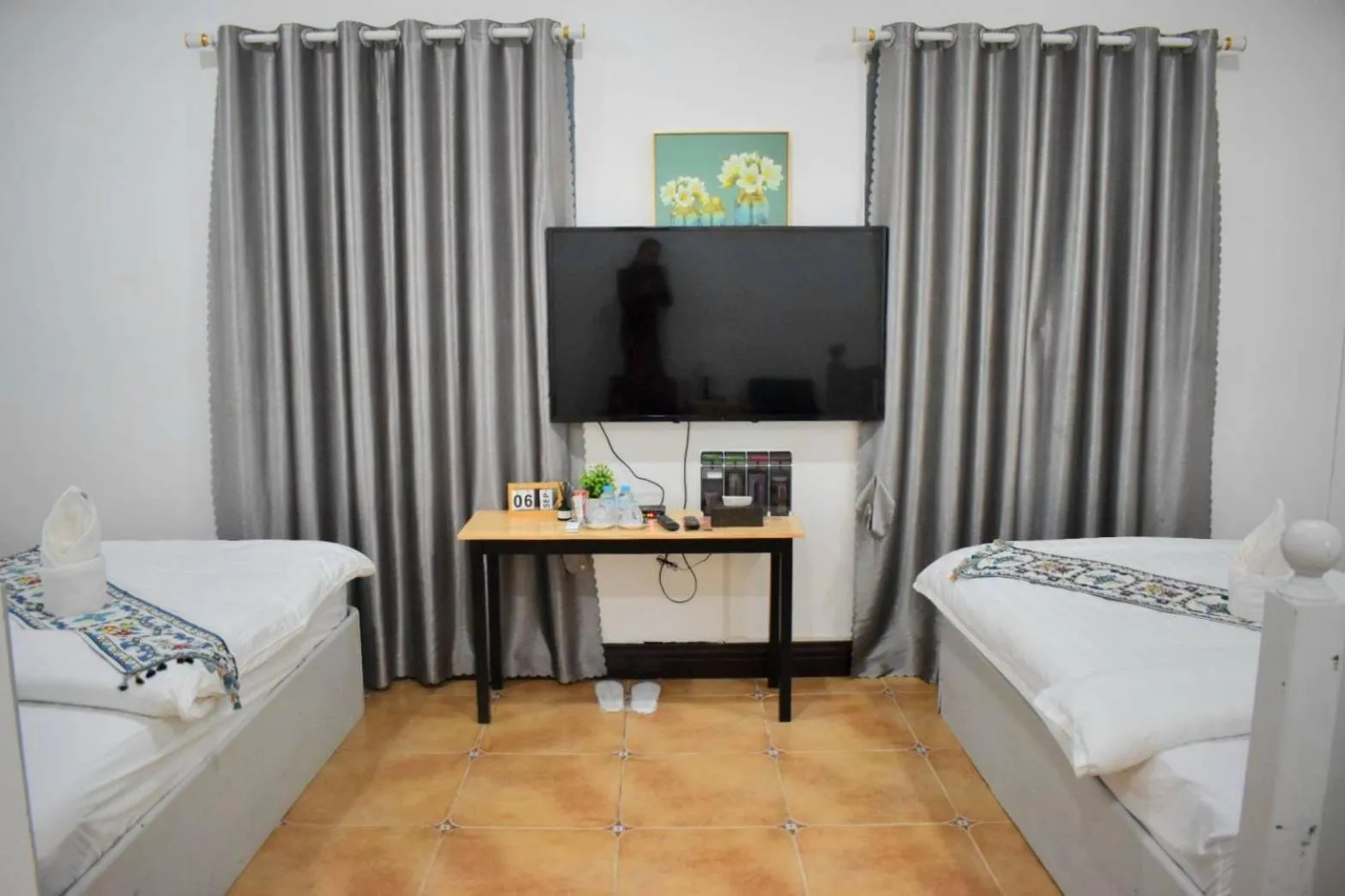 TV and multimedia, Bed in Monsane villa