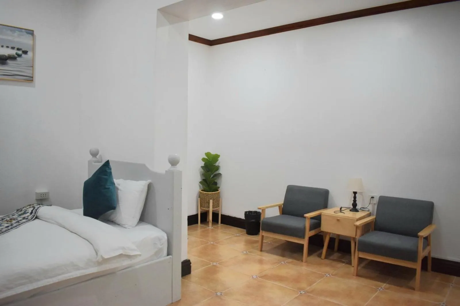 Bed in Monsane villa