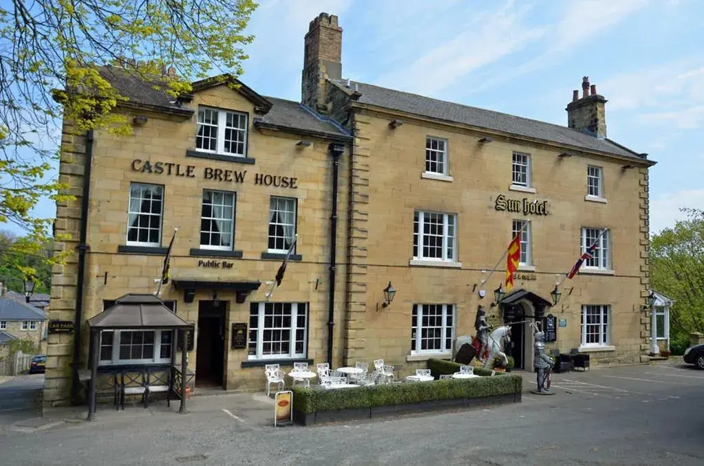 Facade/entrance in The Sun Hotel Facade/entrance in The Sun Hotel