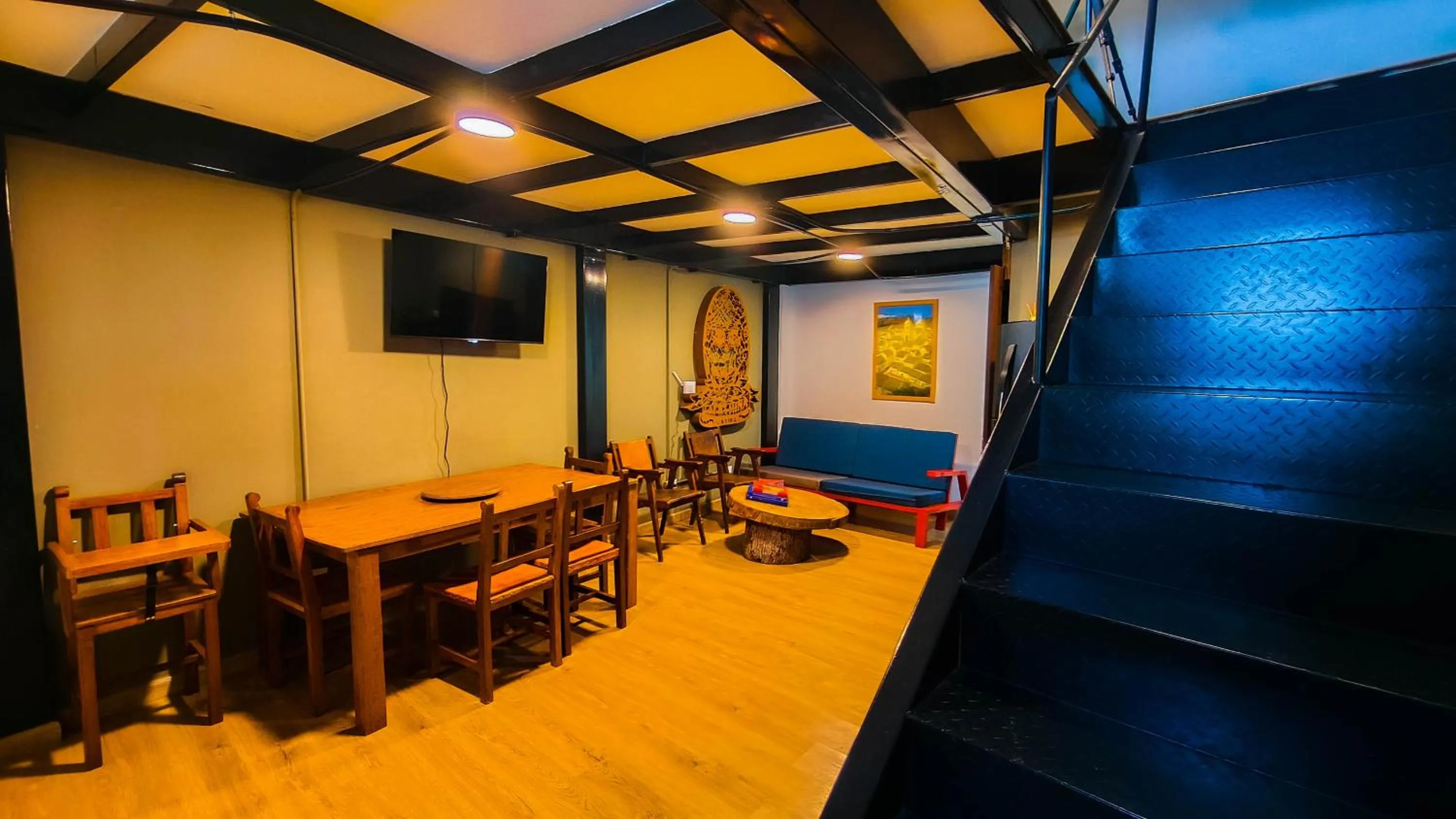 Communal lounge/ TV room in Hotel Quinta Bolivar