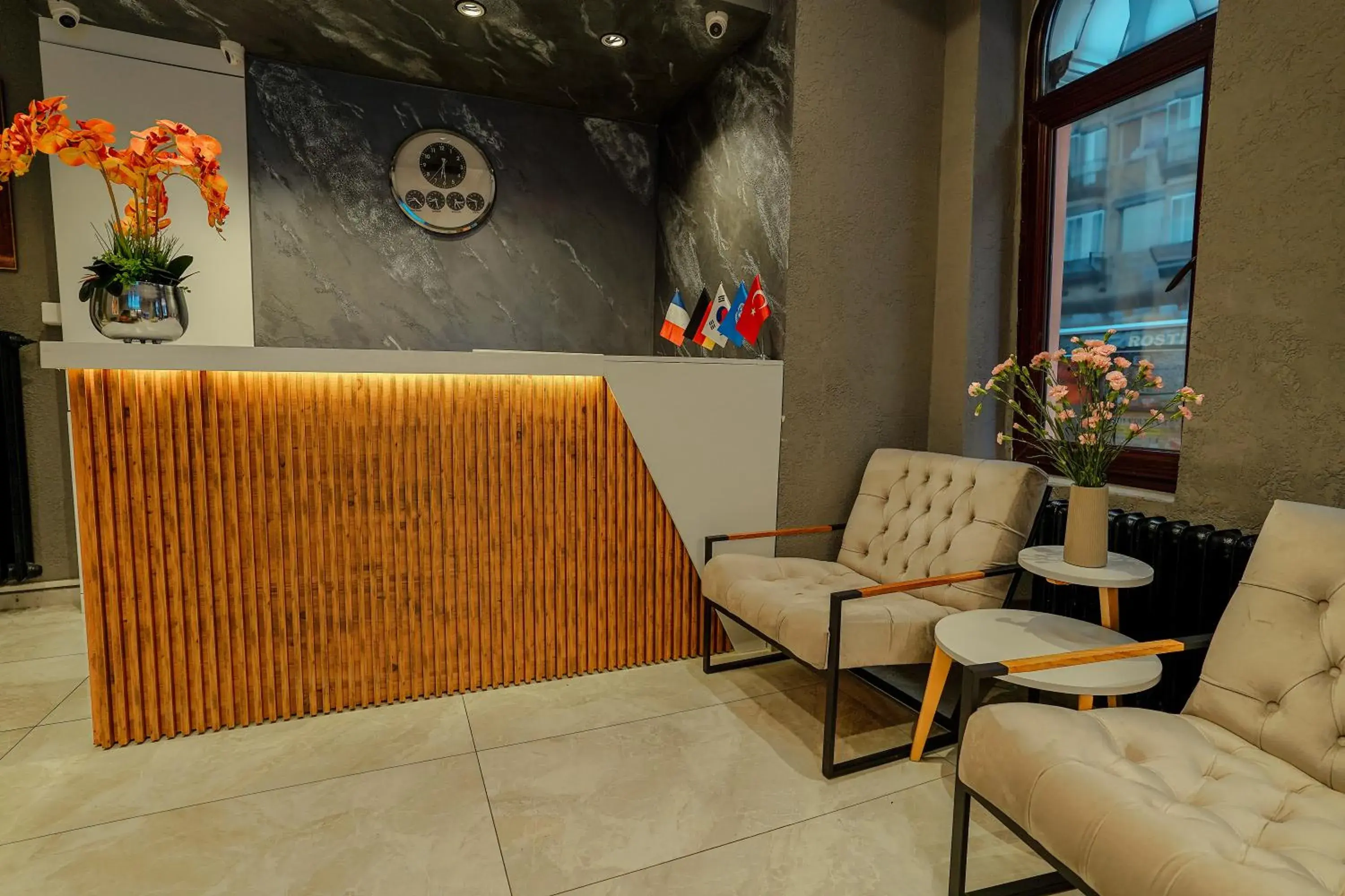 Lobby or reception in THE BEYBÛN HOTEL İstiklal Street Taksim Lobby or reception in THE BEYBÛN HOTEL İstiklal Street Taksim