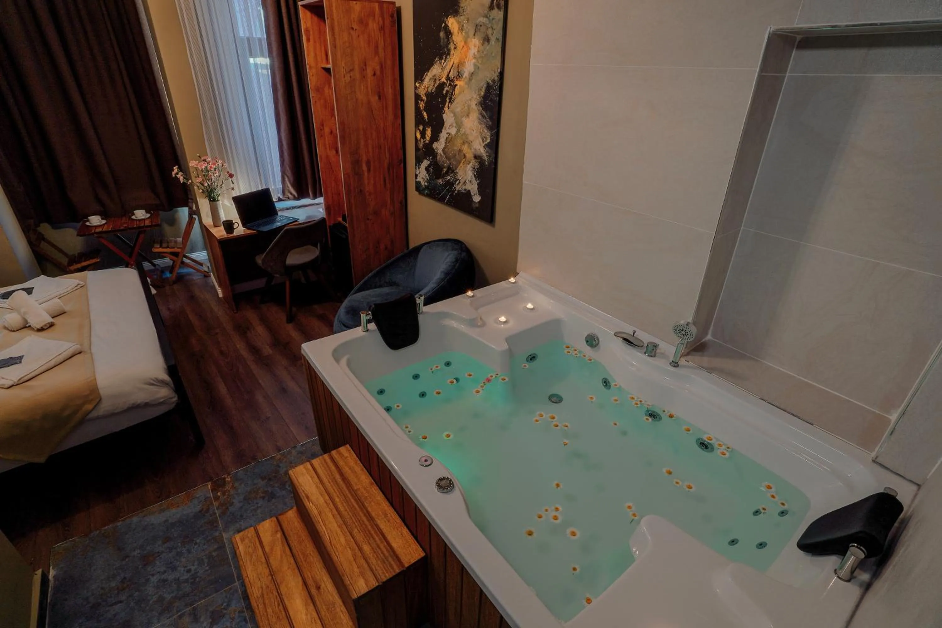 Bed in THE BEYBÛN HOTEL İstiklal Street Taksim