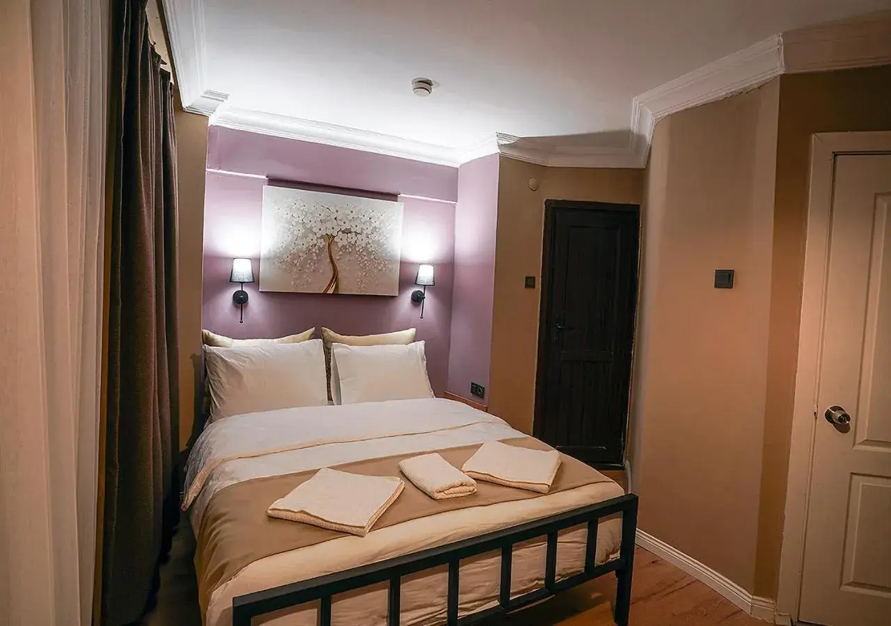 Bed in THE BEYBÛN HOTEL İstiklal Street Taksim Bed in THE BEYBÛN HOTEL İstiklal Street Taksim