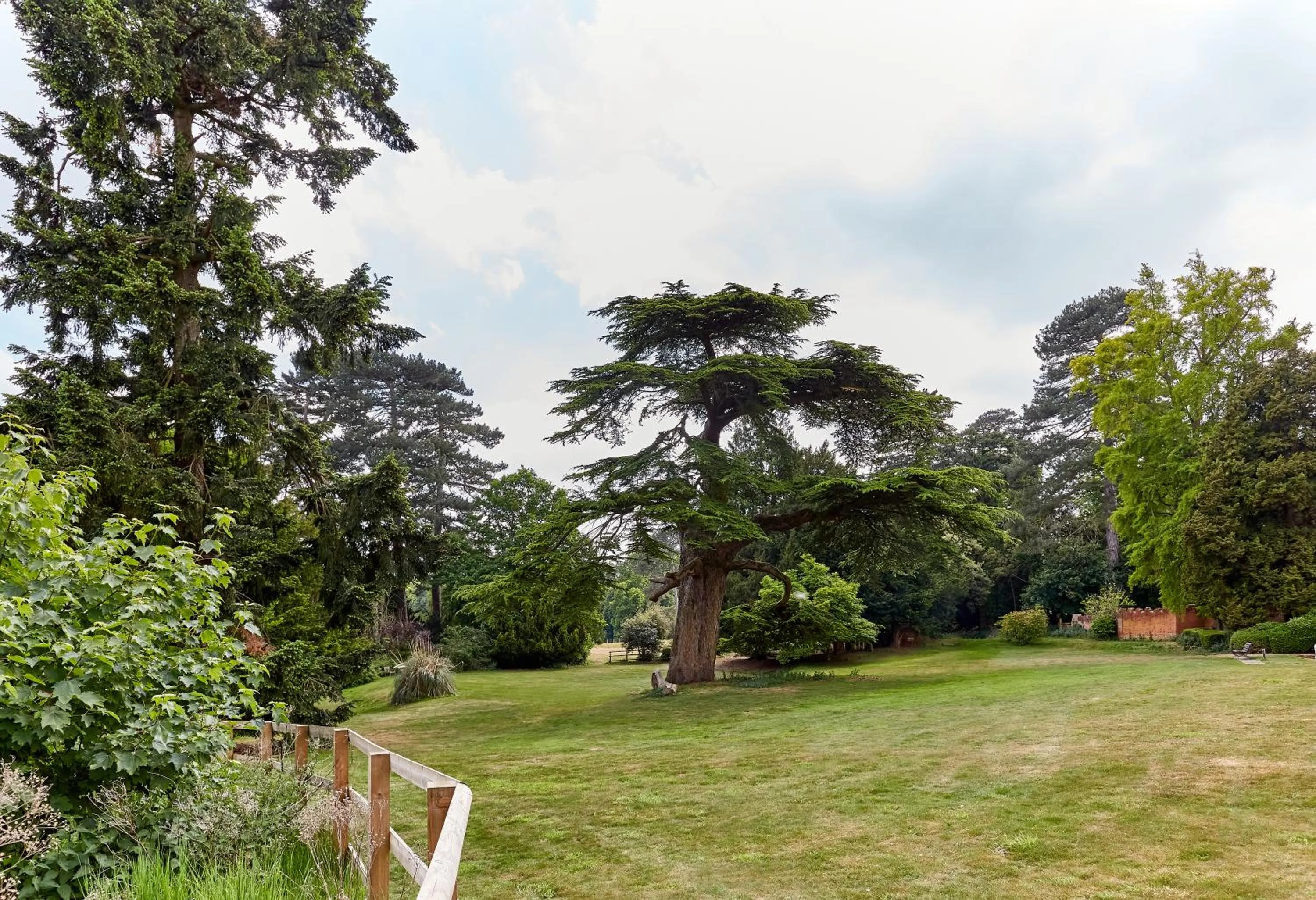 Garden in Flitwick Manor Hotel
