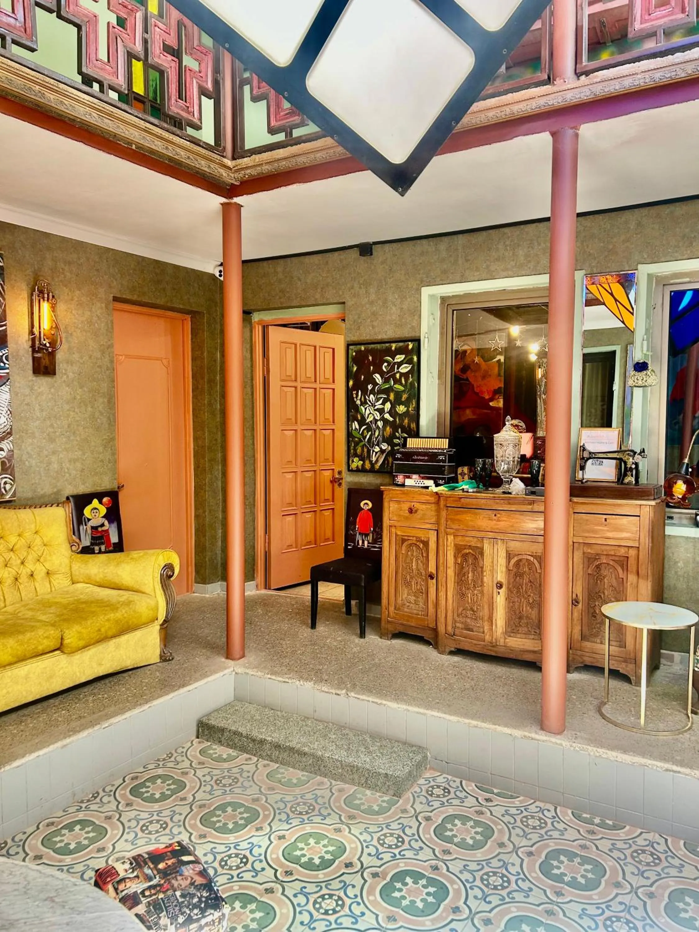 Art Hotel Home