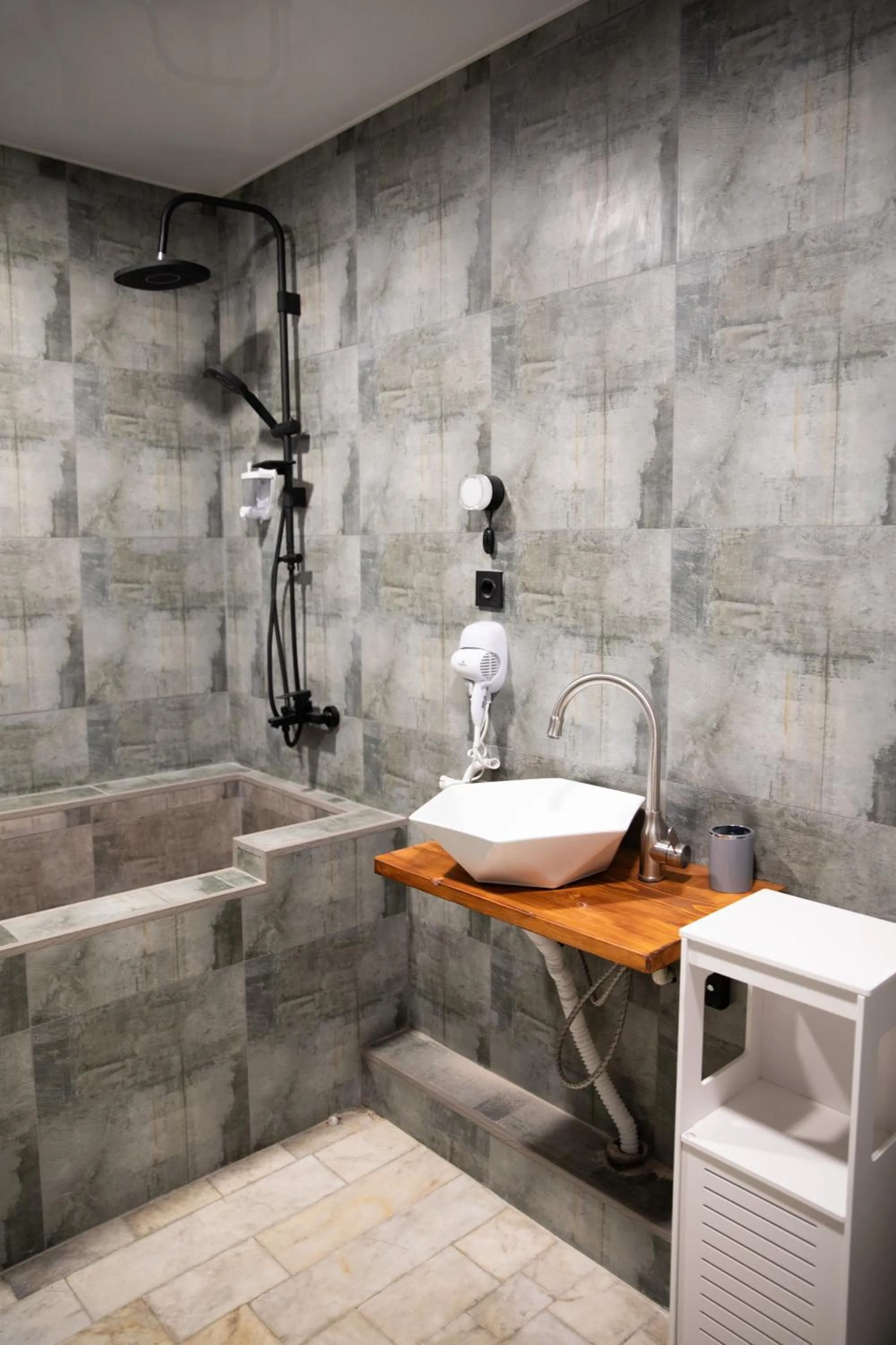 Art Hotel Home
