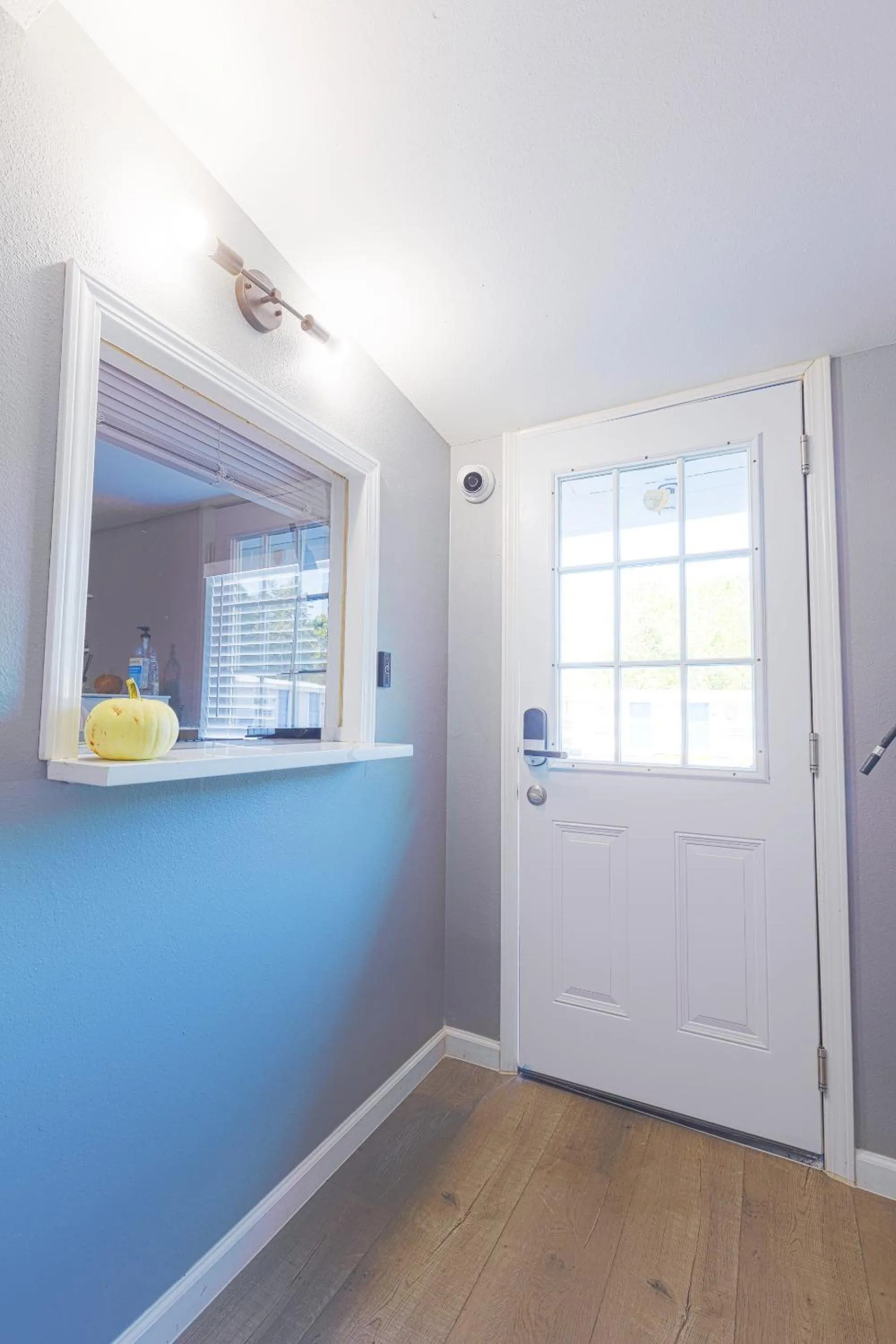 Property building in Sands Inn