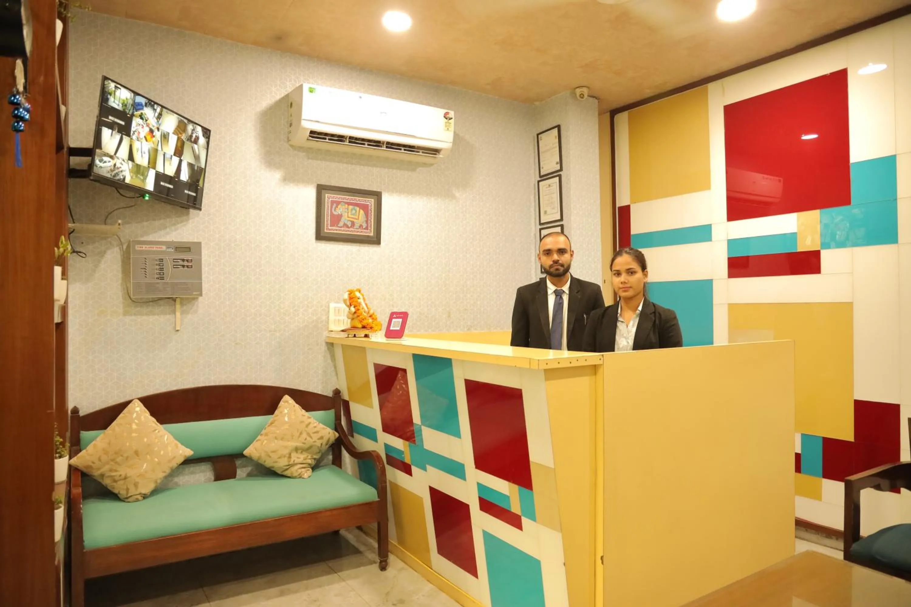 Lobby or reception in Hotel Nirvana Suites