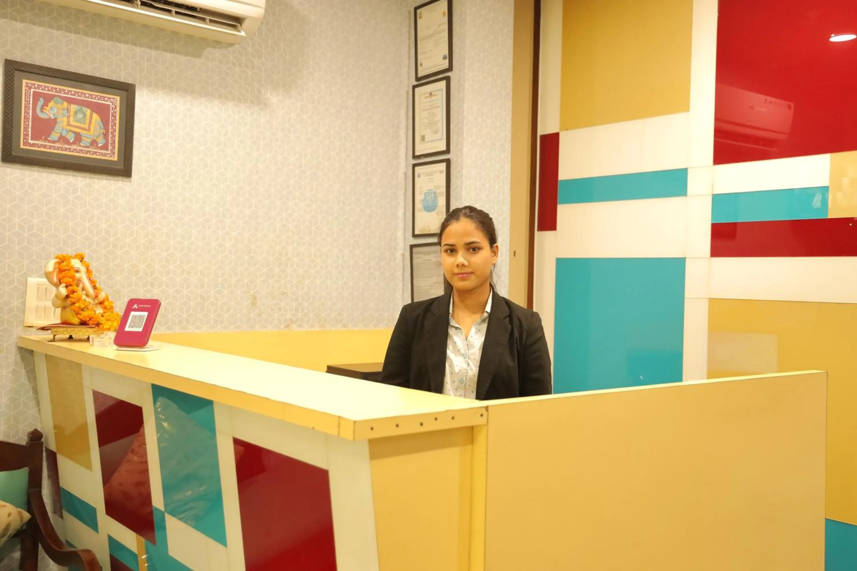 Lobby or reception in Hotel Nirvana Suites