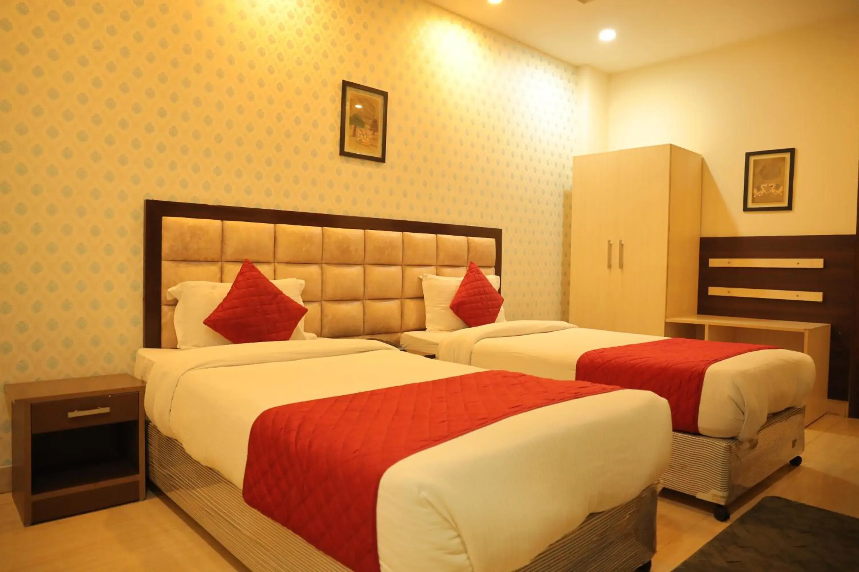 Hotel Nirvana Suites Hotel Nirvana Suites