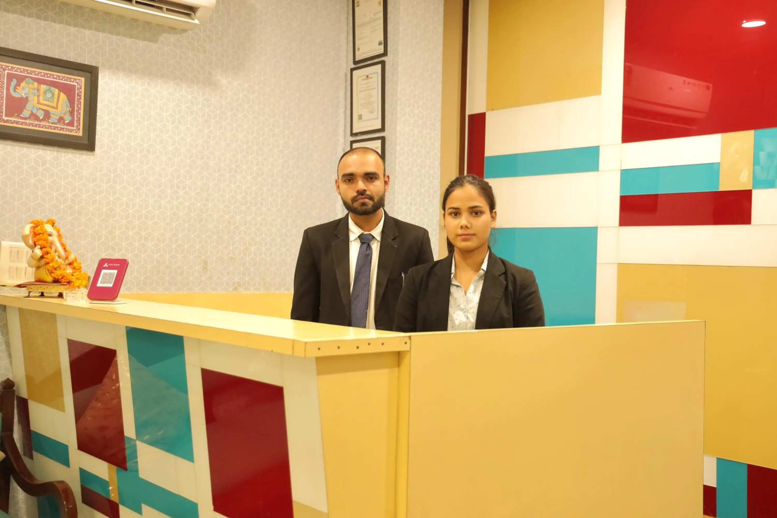 Lobby or reception in Hotel Nirvana Suites