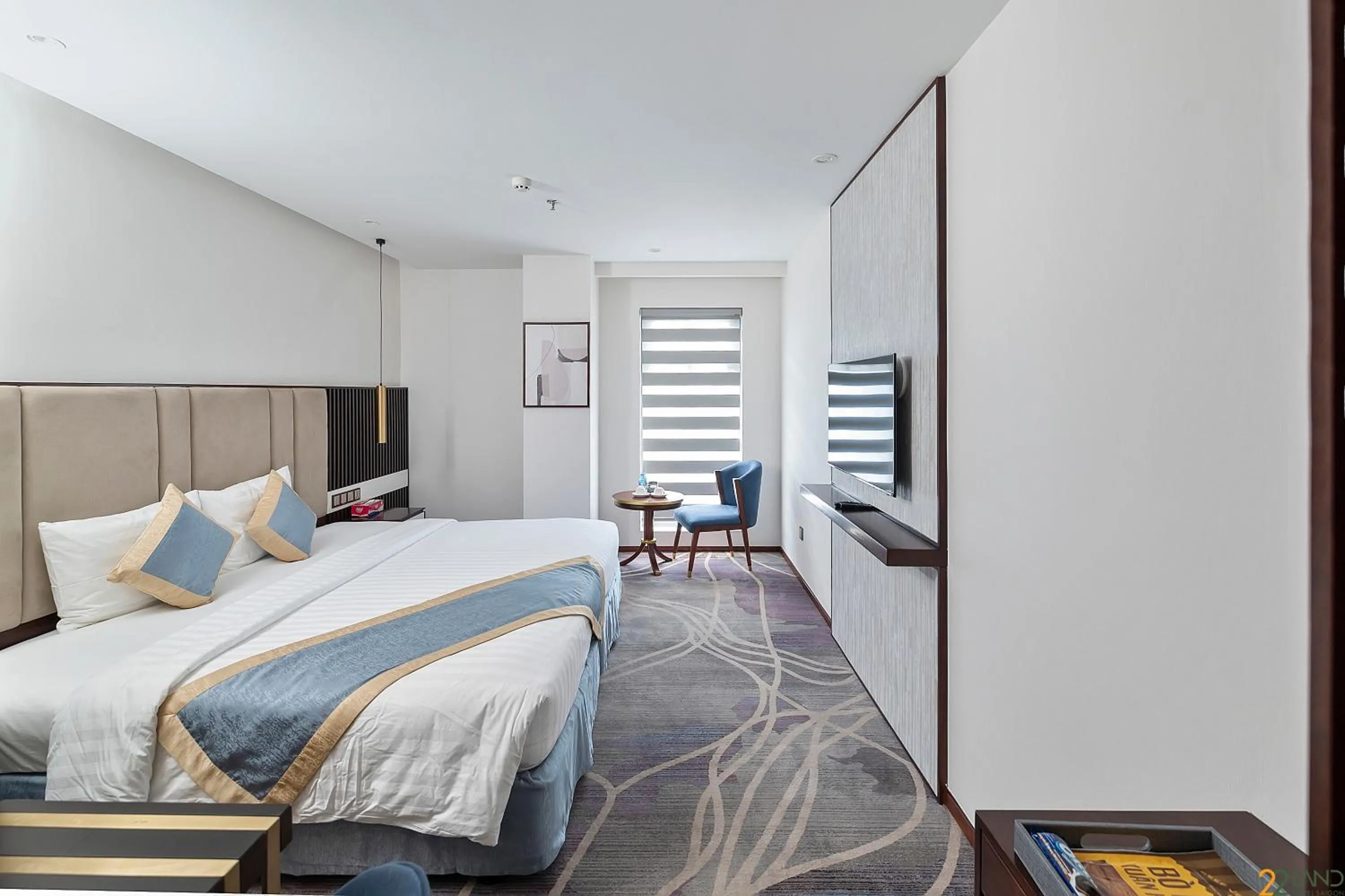 TV and multimedia, Bed in 22Land Hotel Saigon