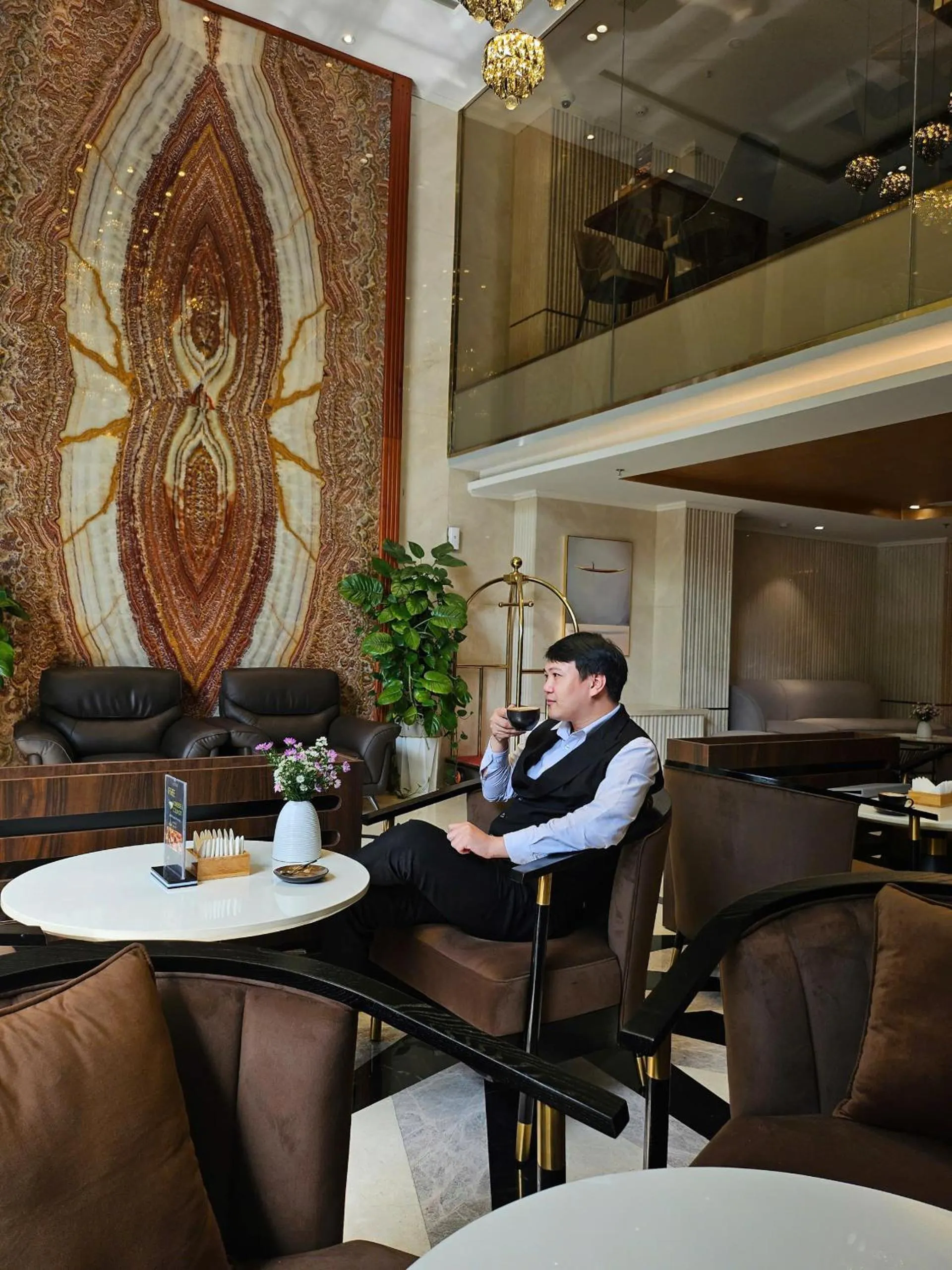 Restaurant/places to eat in 22Land Hotel Saigon