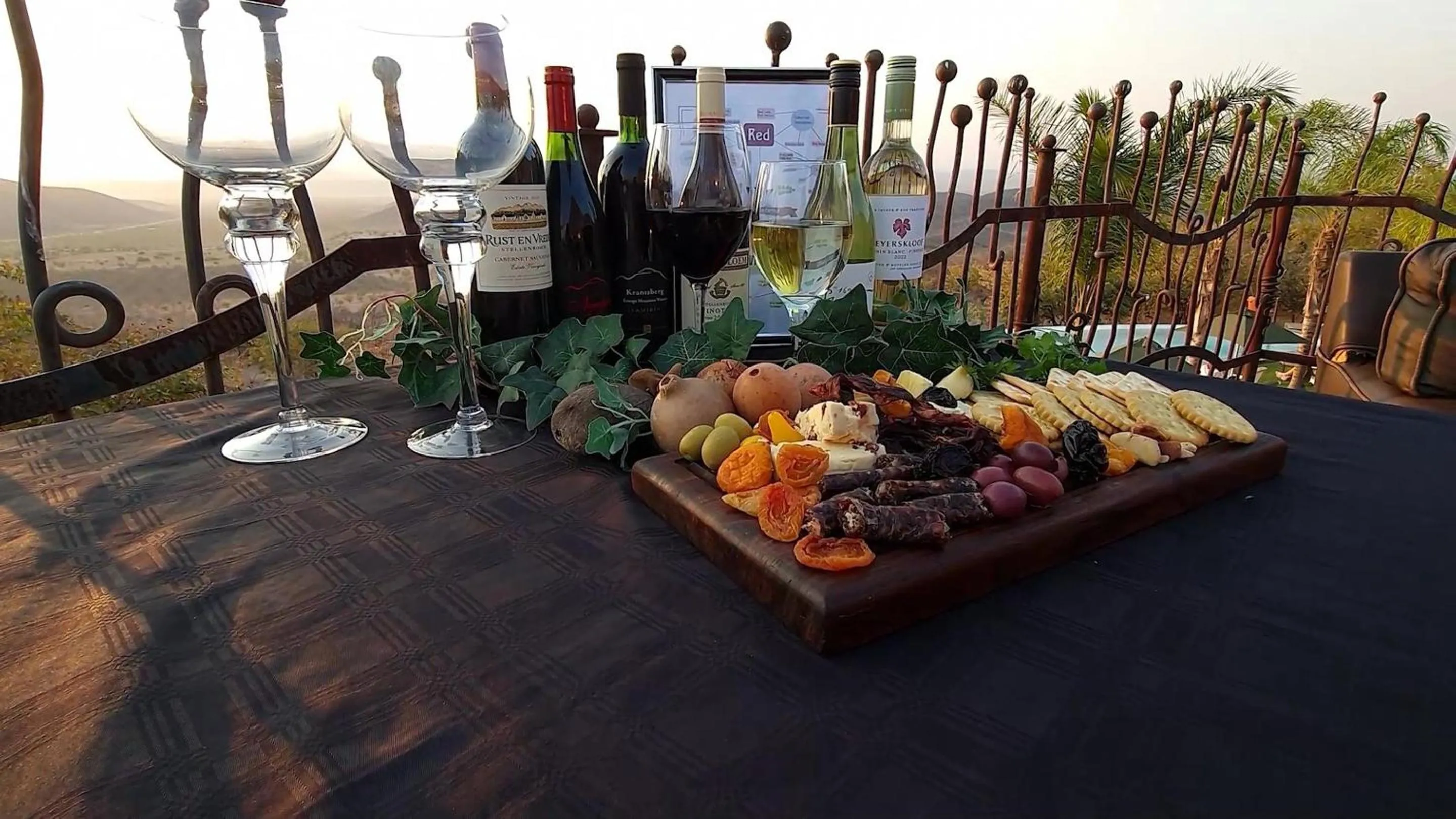 Restaurant/places to eat in Opuwo Country Lodge Campsite