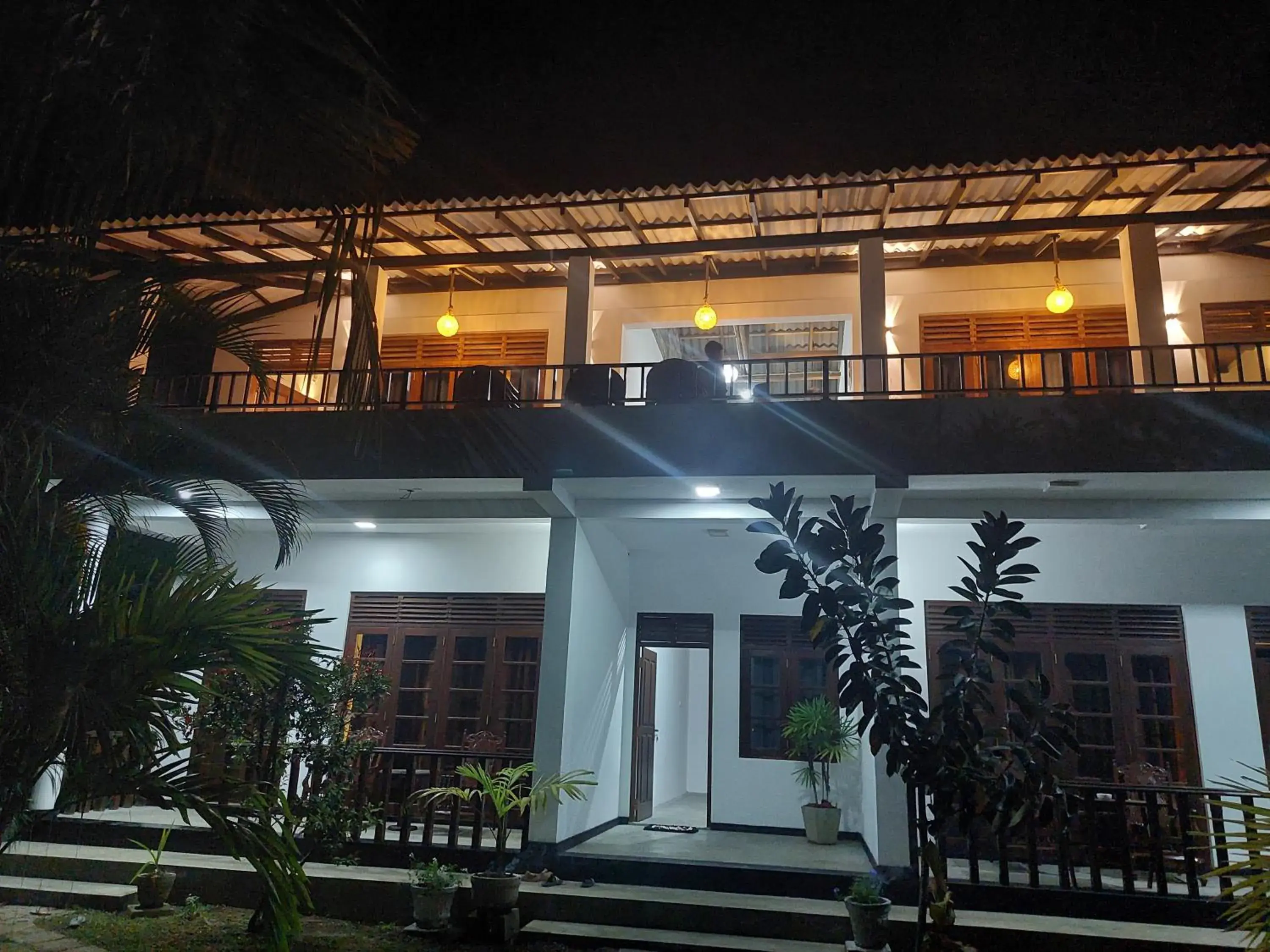 Deluxe Family Room - single occupancy in Sea Glow - Tangalle Deluxe Family Room - single occupancy in Sea Glow - Tangalle