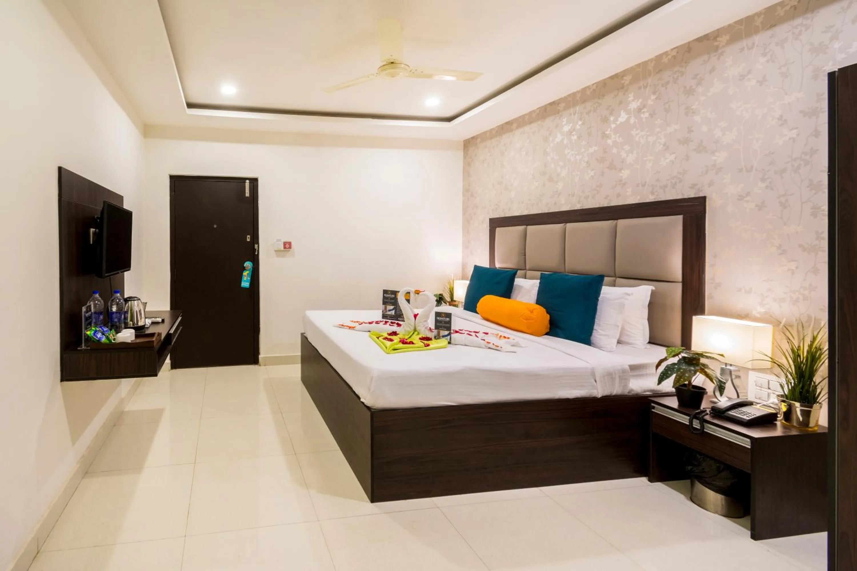 Bed in Hotel Fortune Hyderabad Airport Zone