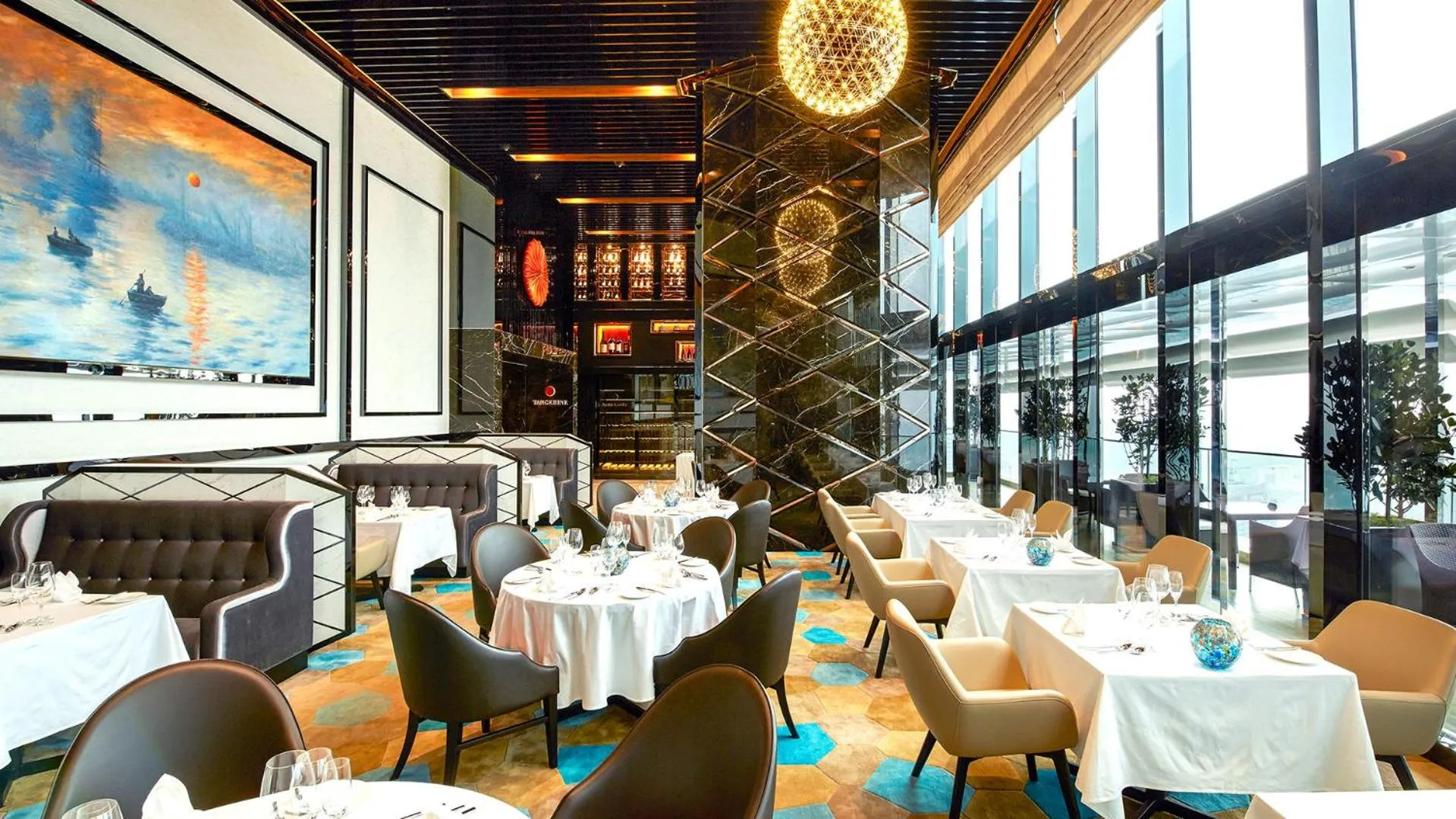 Restaurant/places to eat in SKYWARD SUITES at Platinum KLCC