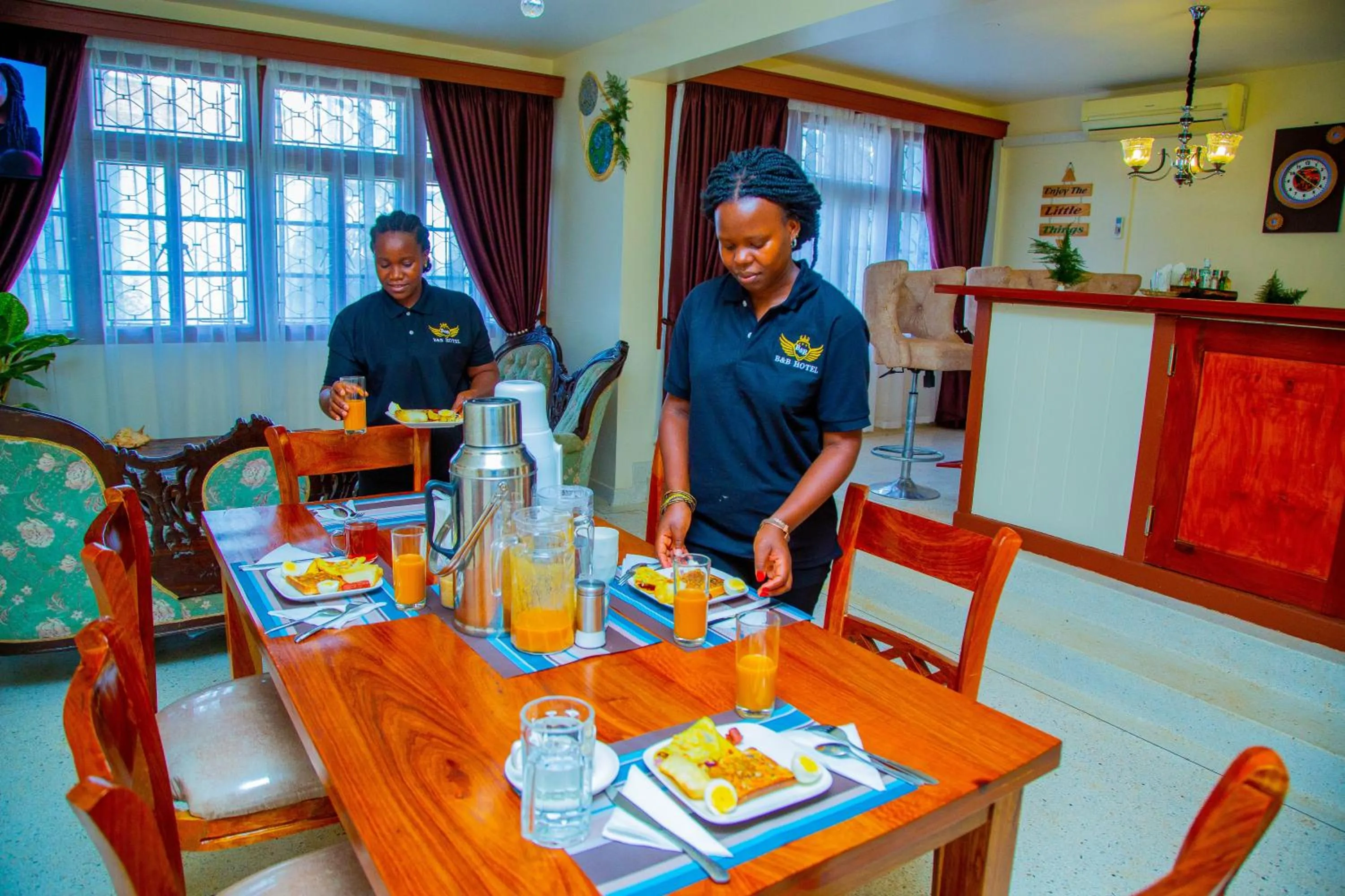 Restaurant/places to eat in B&B HOTEL