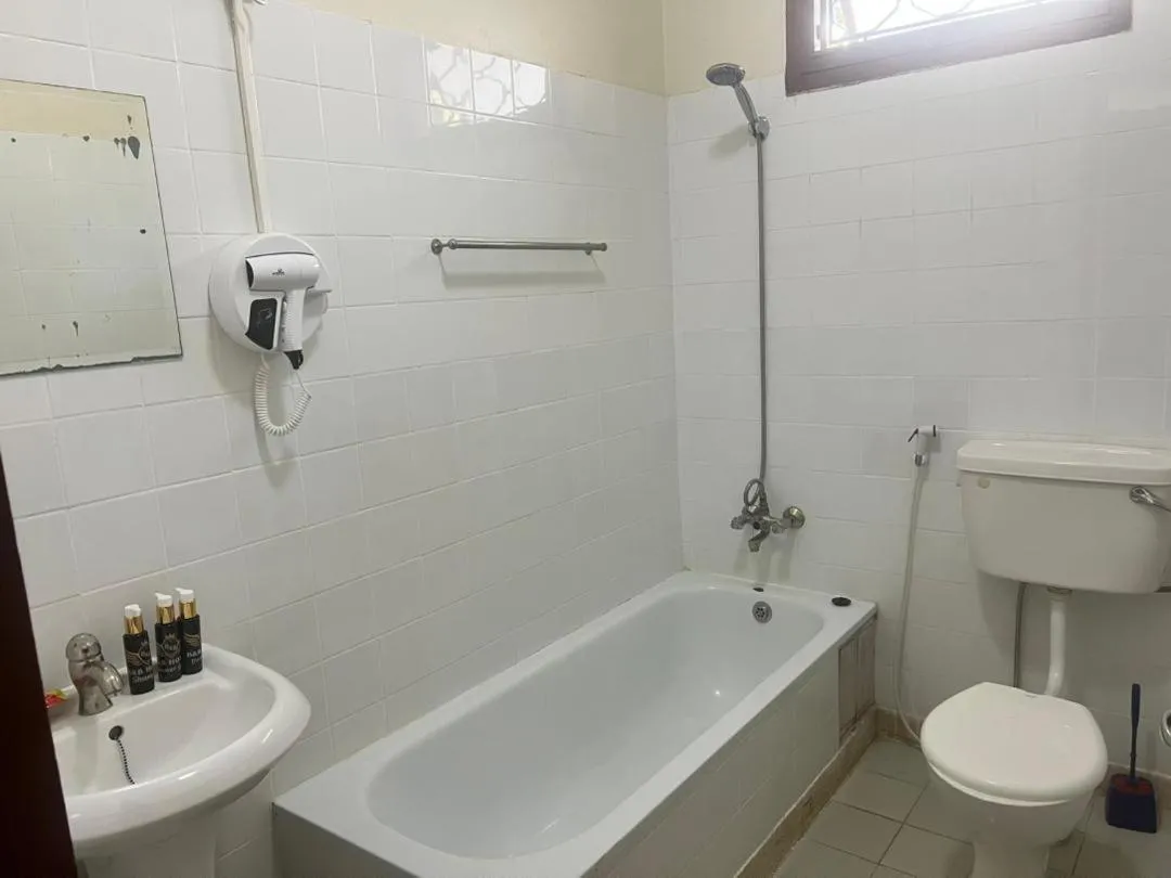 Shower in B&B HOTEL