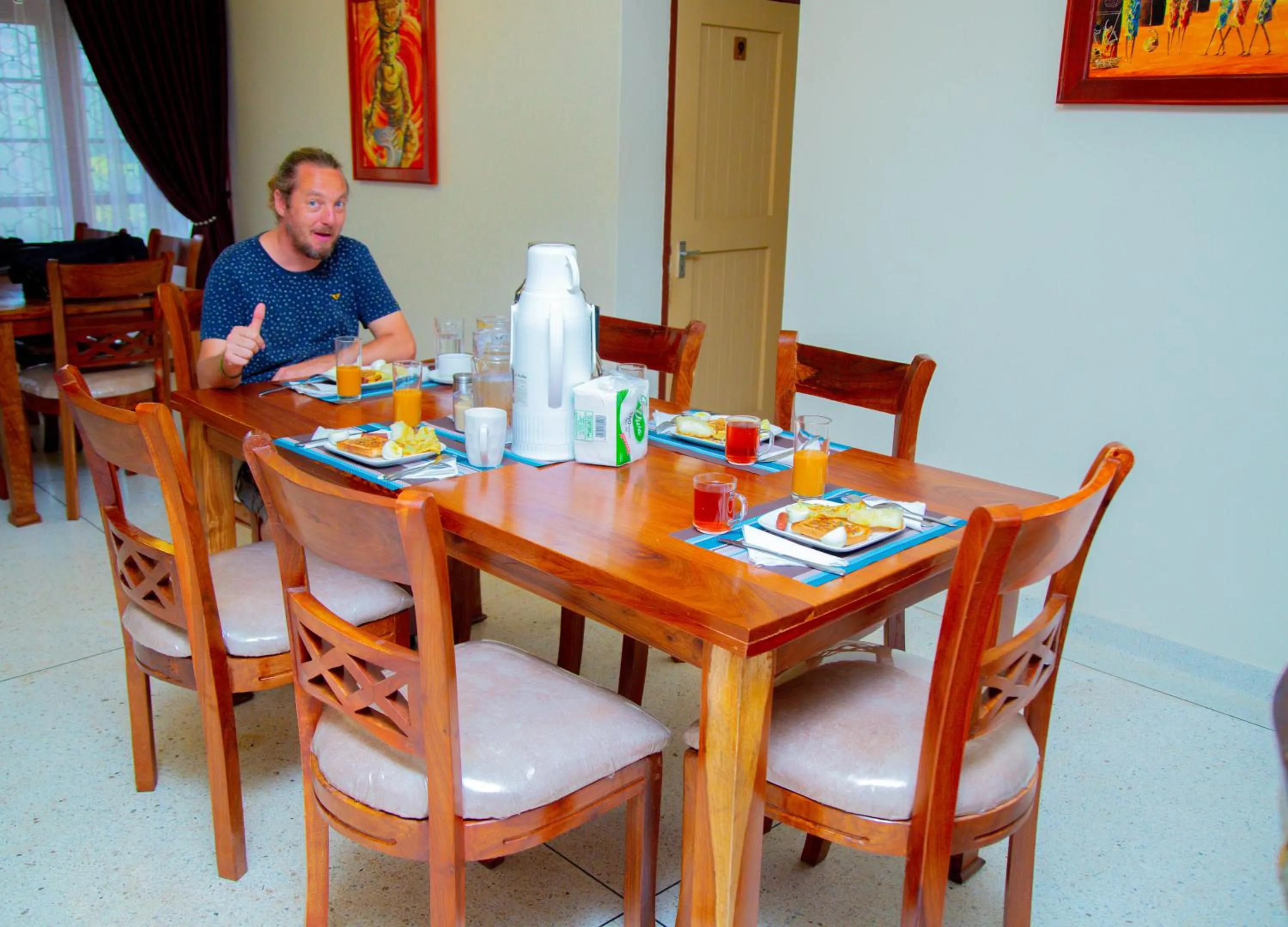 Restaurant/places to eat in B&B HOTEL