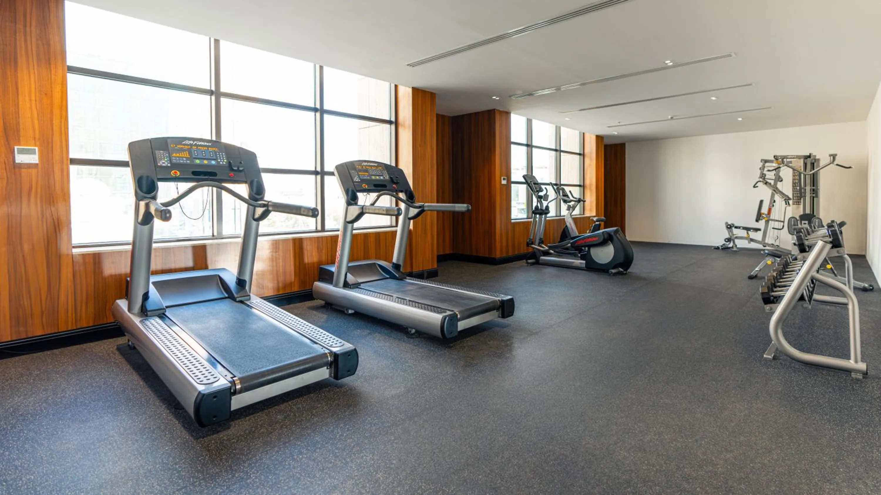 Fitness centre/facilities in Novo Hotel