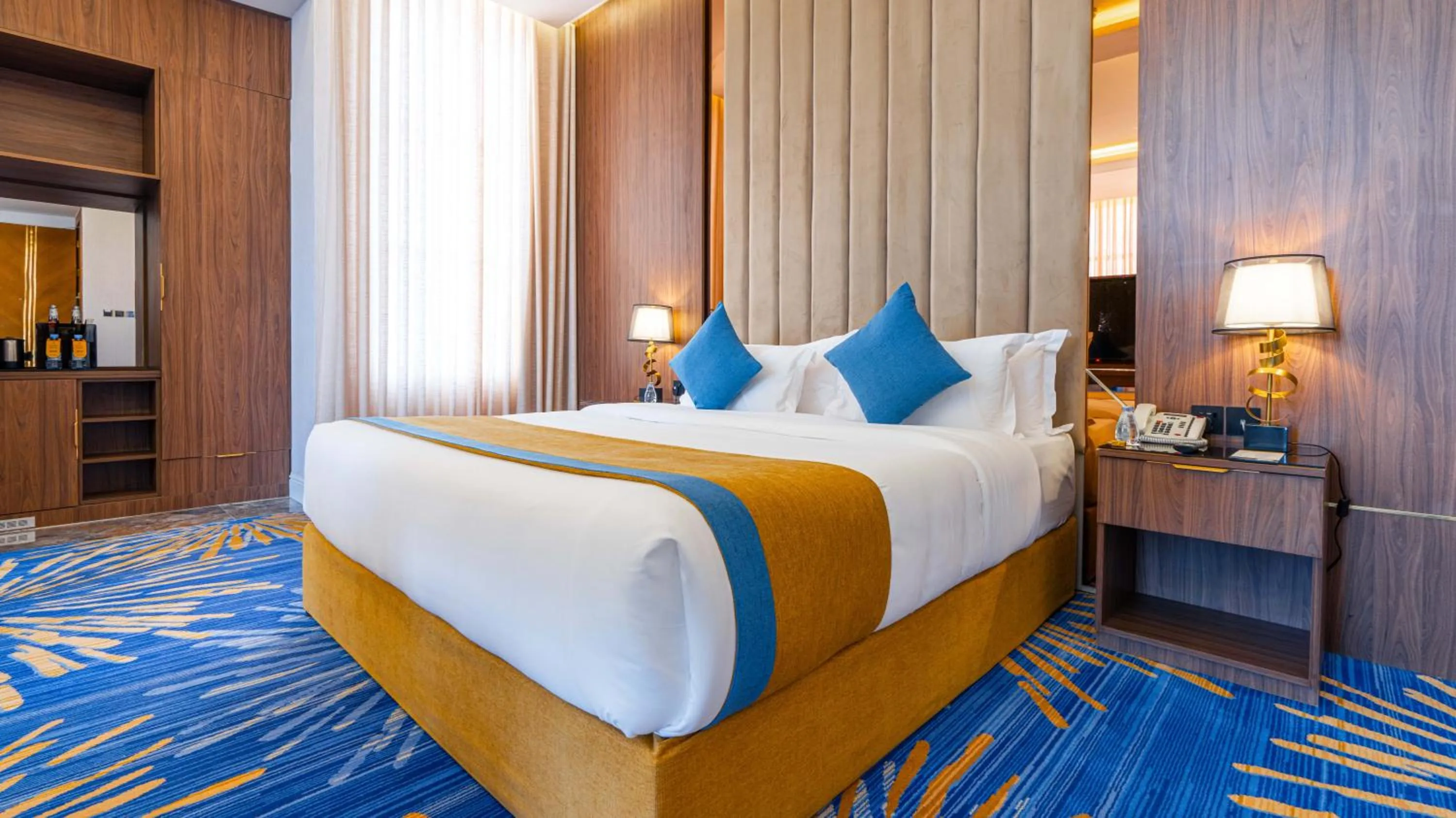 Bedroom, Bed in Novo Hotel