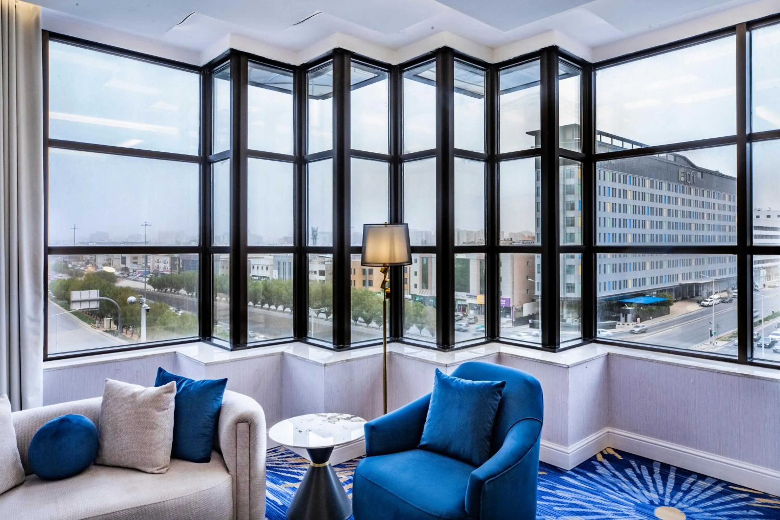 Seating area in Novo Hotel