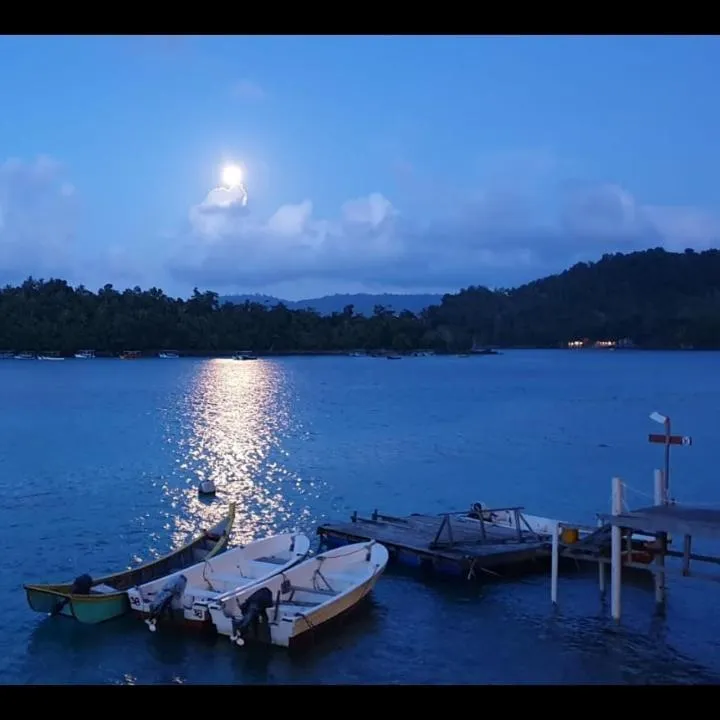 Olala Bungalows and Restaurant