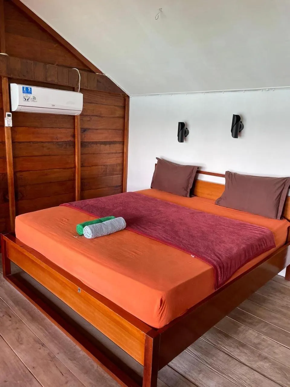 Bed in Olala Bungalows and Restaurant