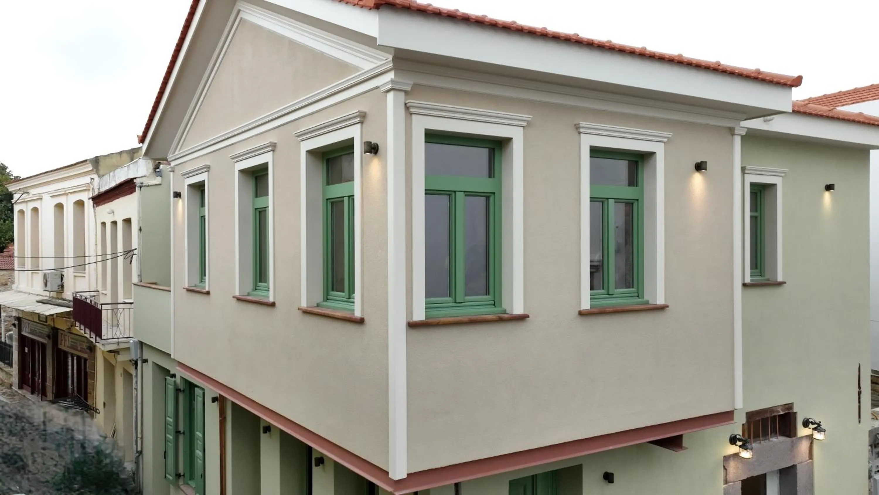 Property building in Lythri Studios