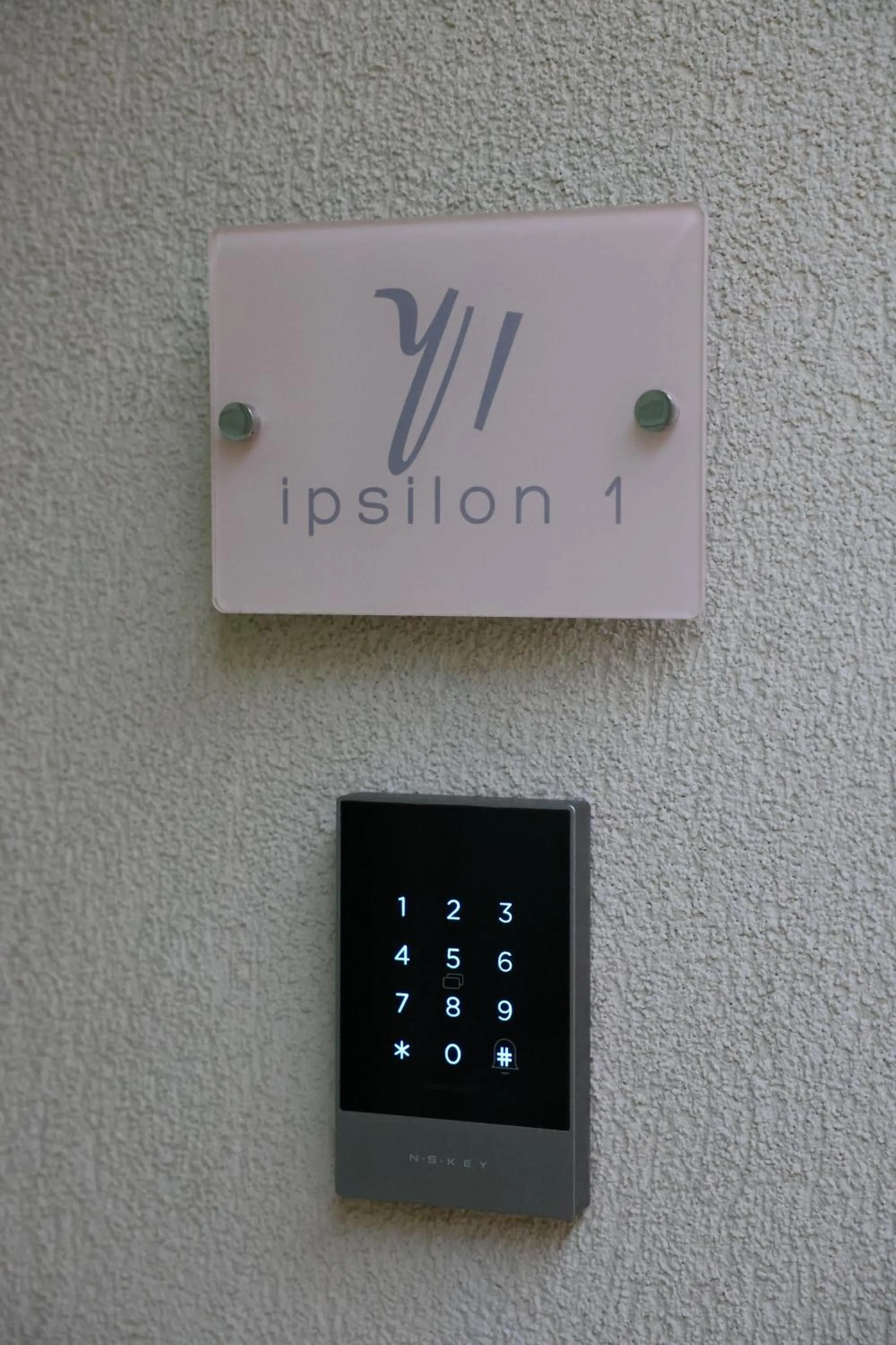 Logo/Certificate/Sign in Lythri Studios