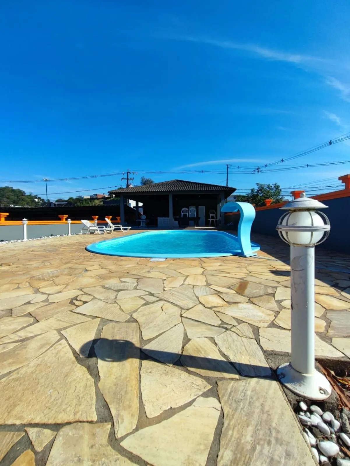 Swimming pool in PORTAL PARQUE HOTEL