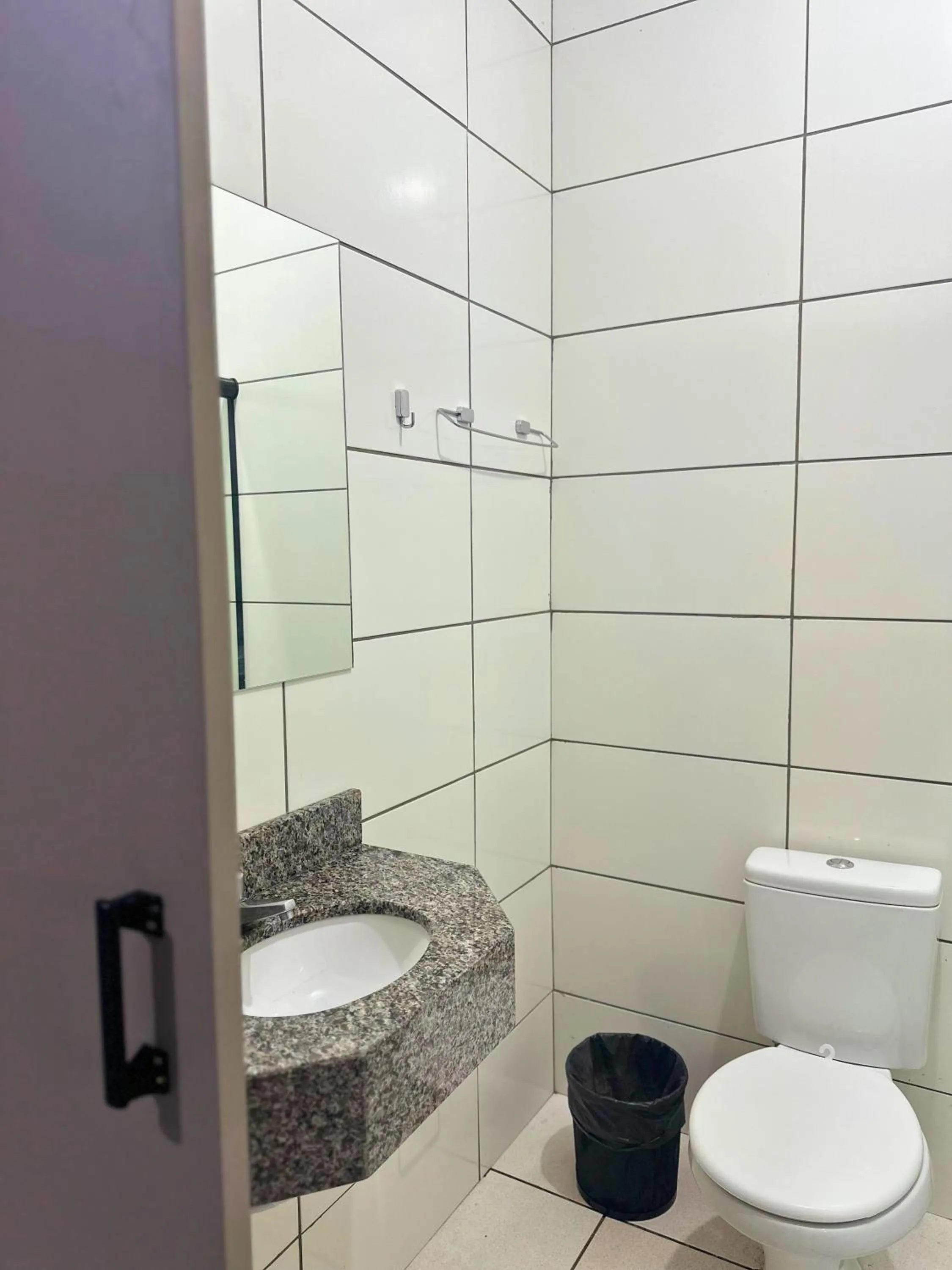 Bathroom in PORTAL PARQUE HOTEL