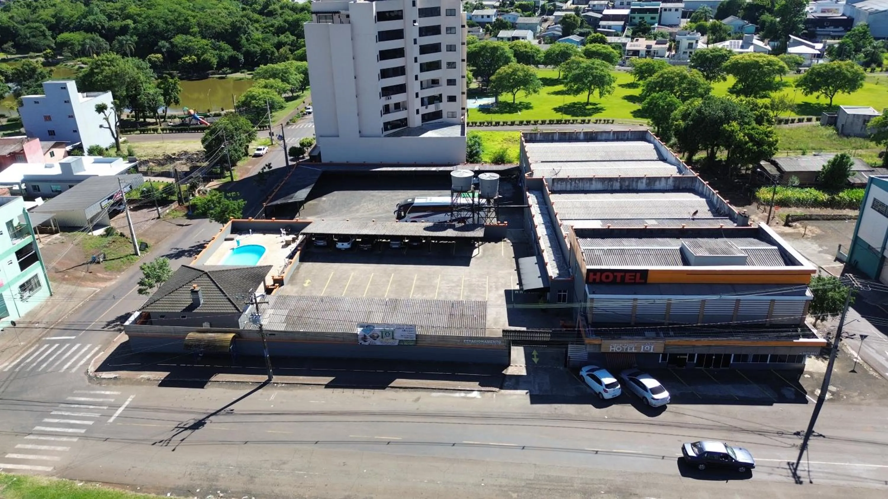 Property building in PORTAL PARQUE HOTEL